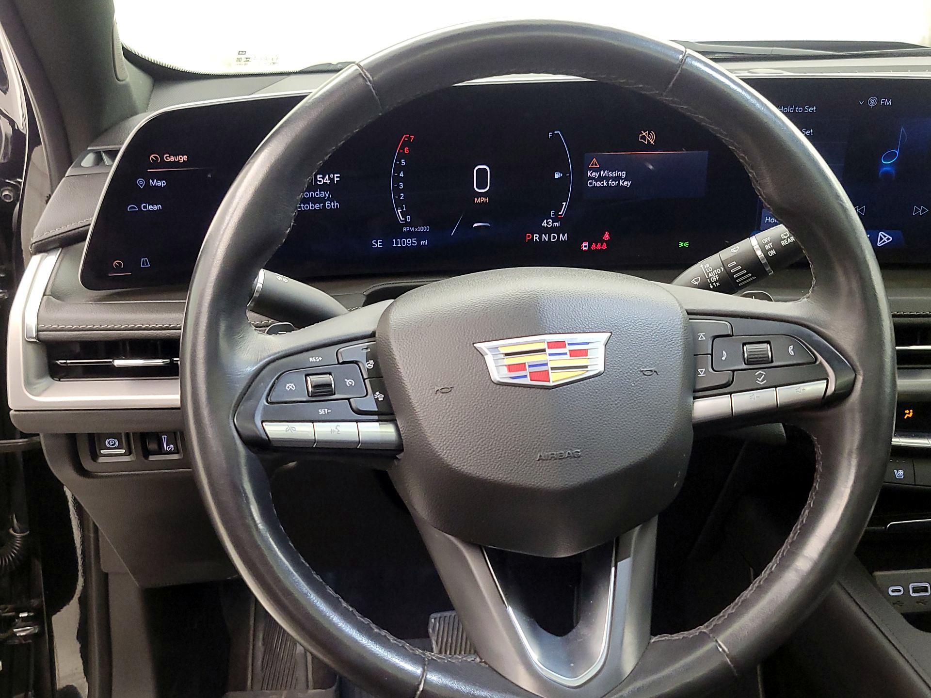 Thumbnail: 2024 Cadillac XT4 - 10
