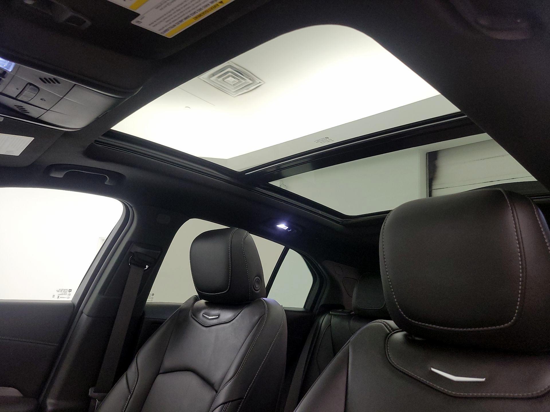 Thumbnail: 2024 Cadillac XT4 - 19