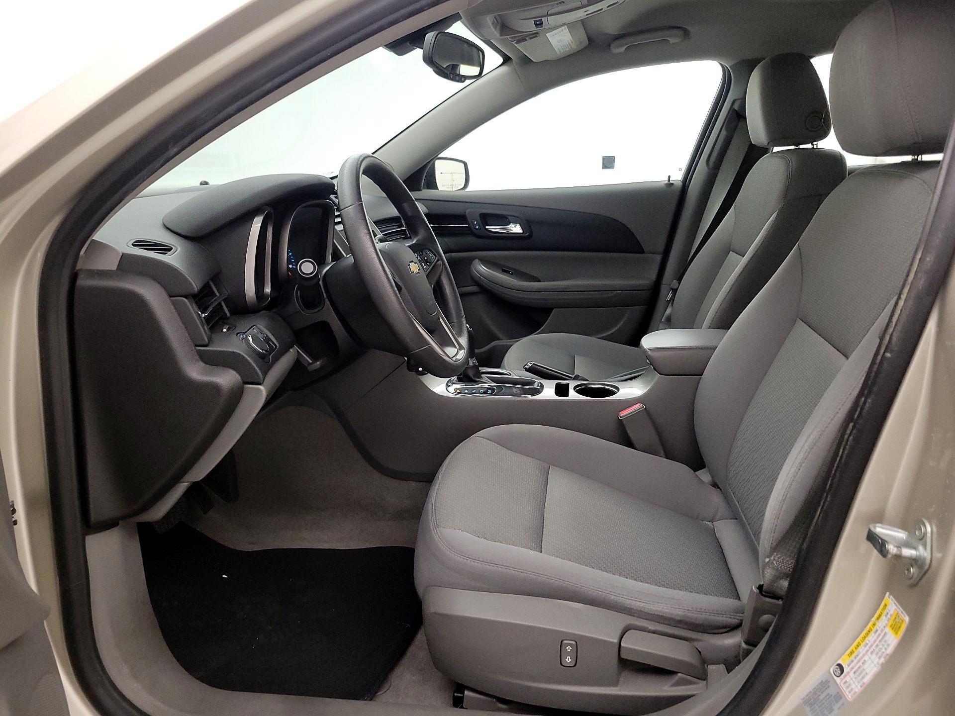 Thumbnail: 2014 Chevrolet Malibu - 11