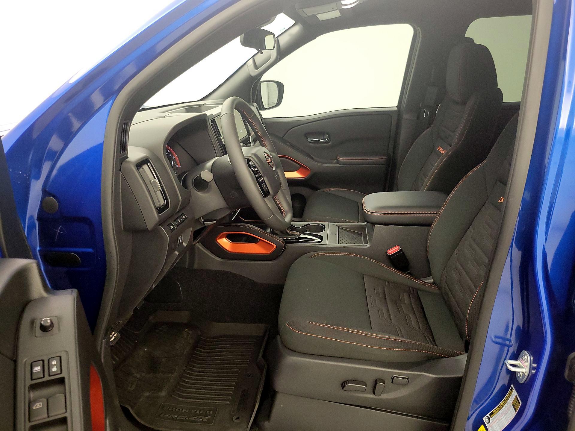 Thumbnail: 2025 Nissan Frontier - 11