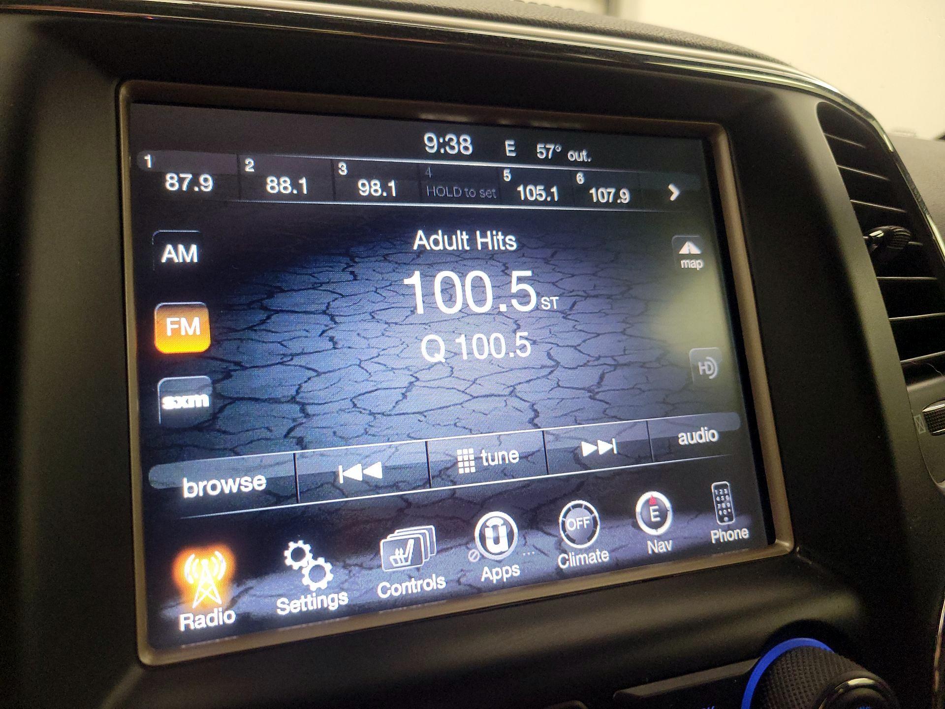 Thumbnail: 2016 Jeep Grand Cherokee - 16