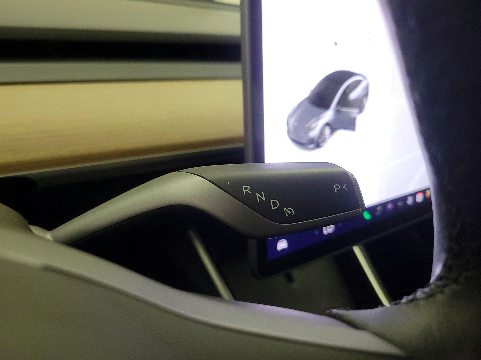 Thumbnail: 2020 Tesla Model 3 - 17