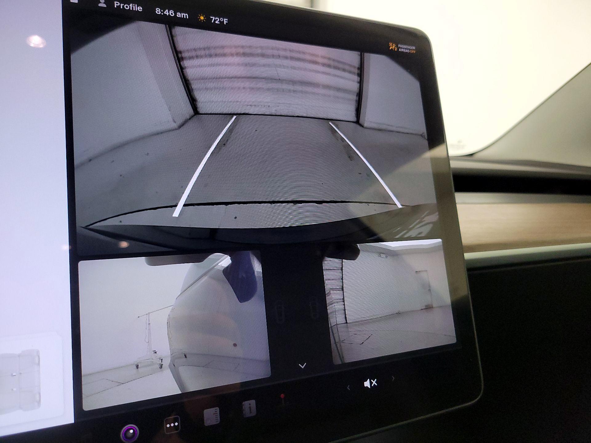 Thumbnail: 2022 Tesla Model 3 - 14