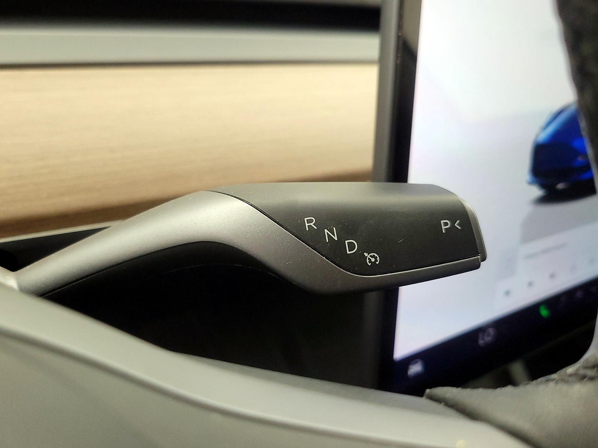 Thumbnail: 2022 Tesla Model 3 - 17