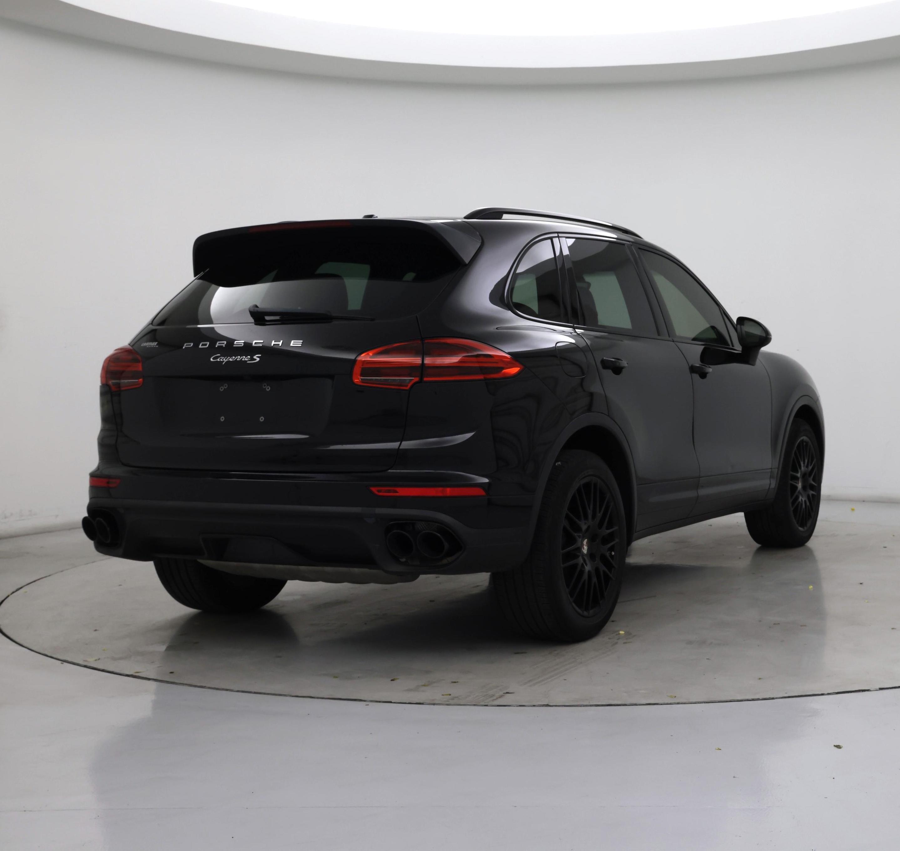 Thumbnail: 2016 Porsche Cayenne - 8