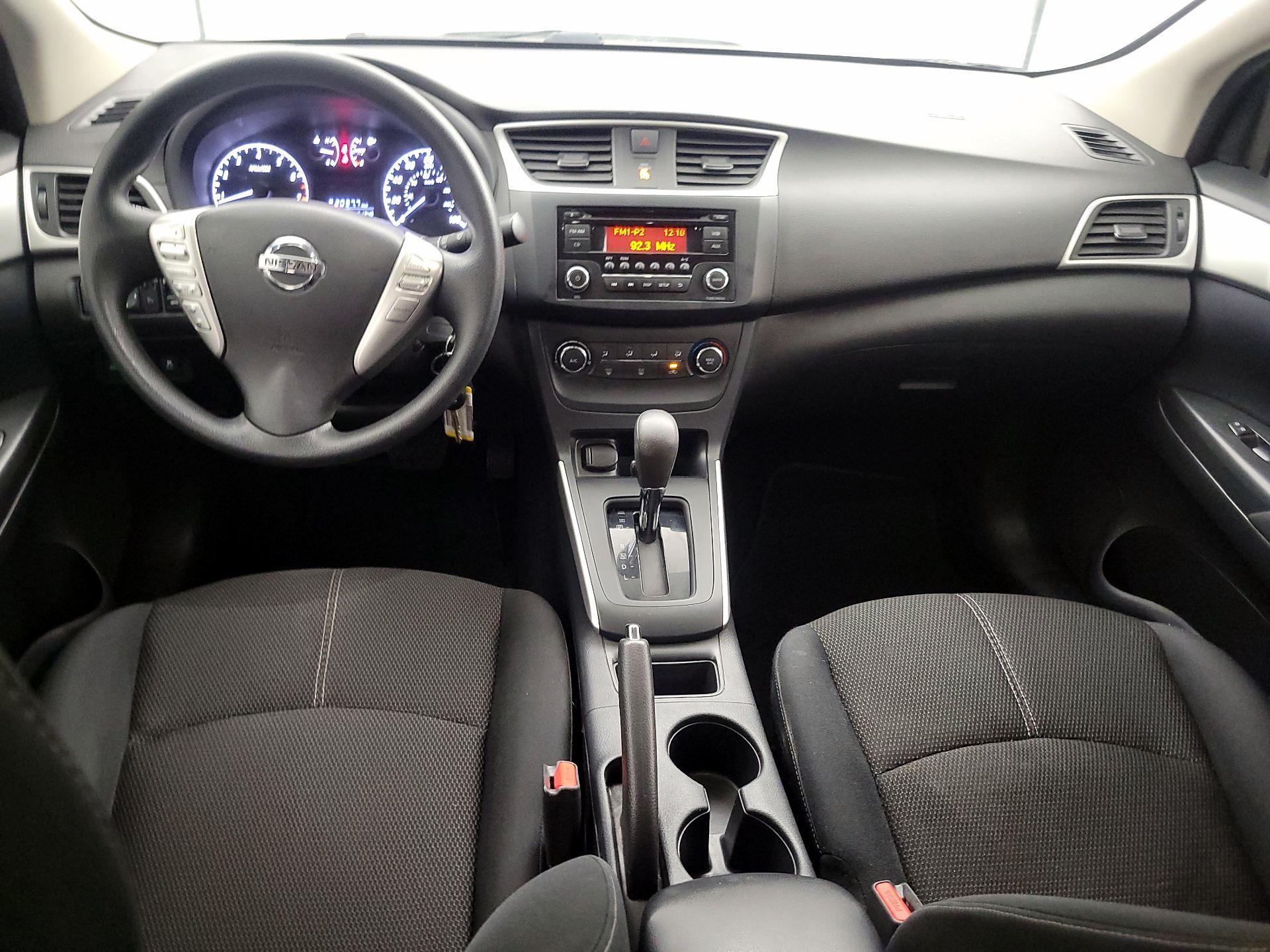 Thumbnail: 2016 Nissan Sentra - 9