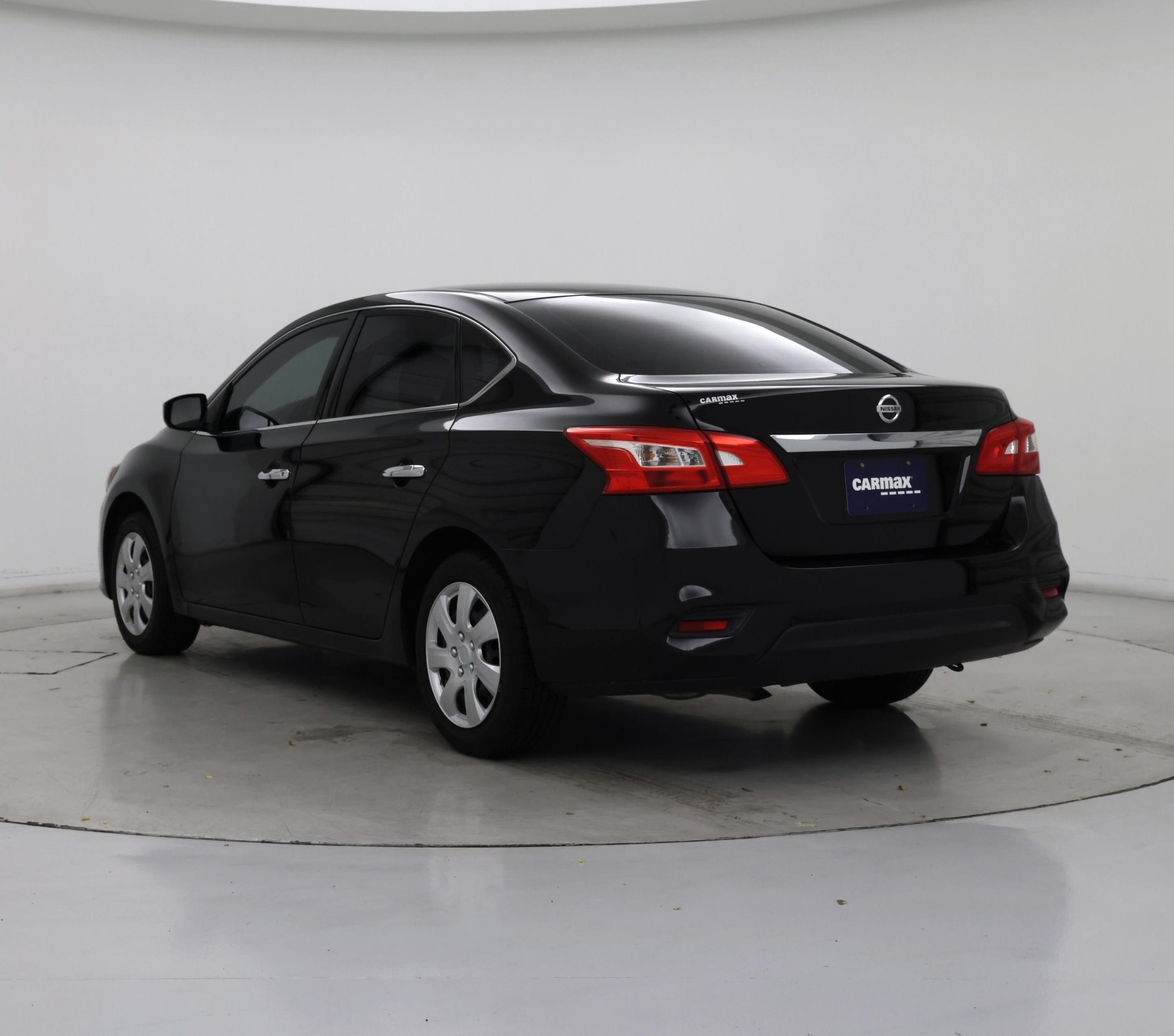 Thumbnail: 2016 Nissan Sentra - 2