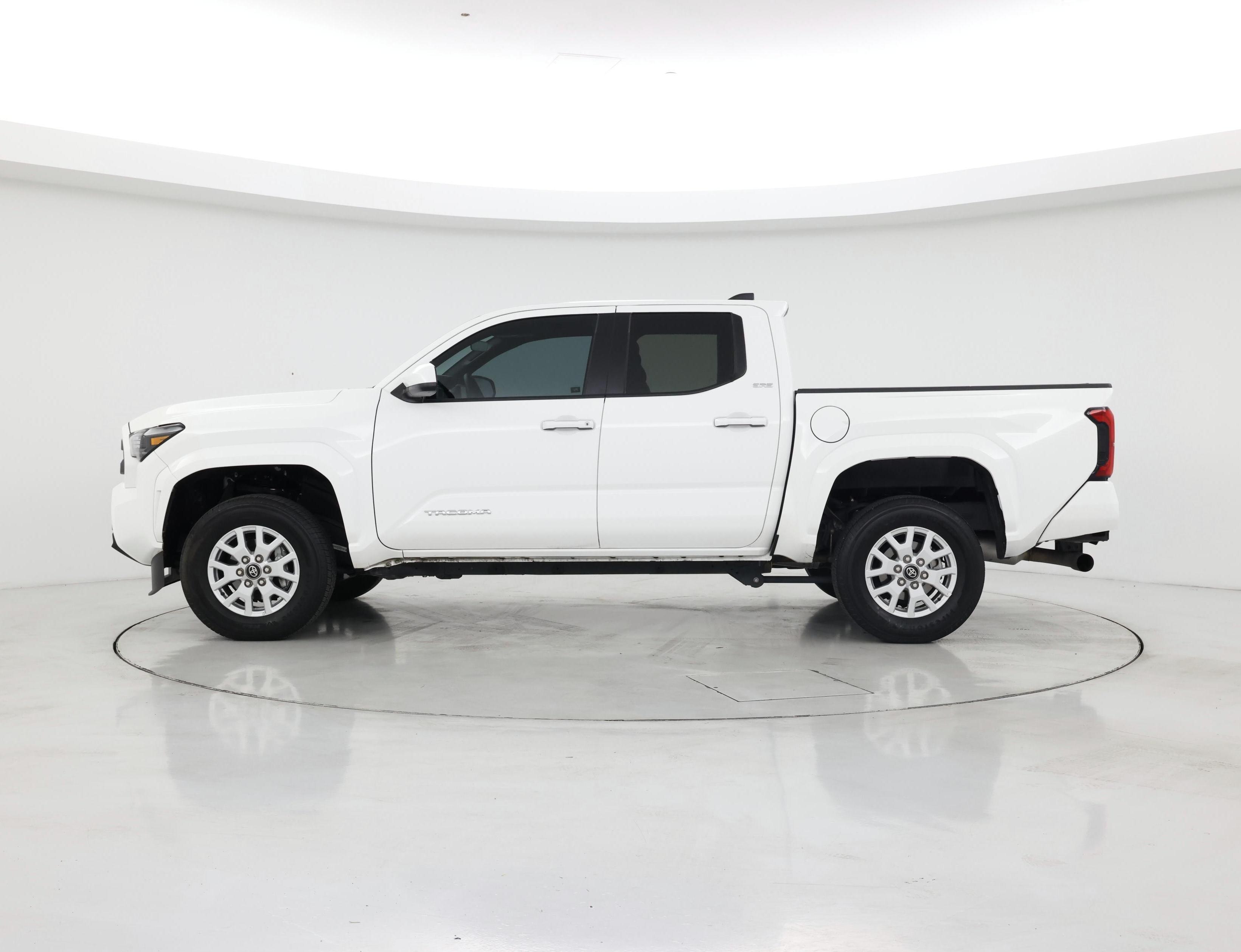 Thumbnail: 2025 Toyota Tacoma - 3