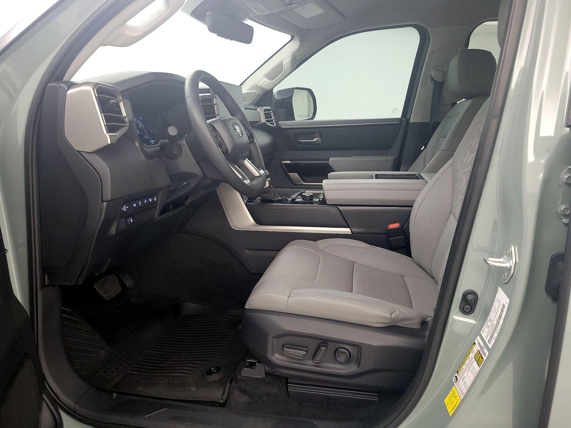 Thumbnail: 2024 Toyota Tundra - 11