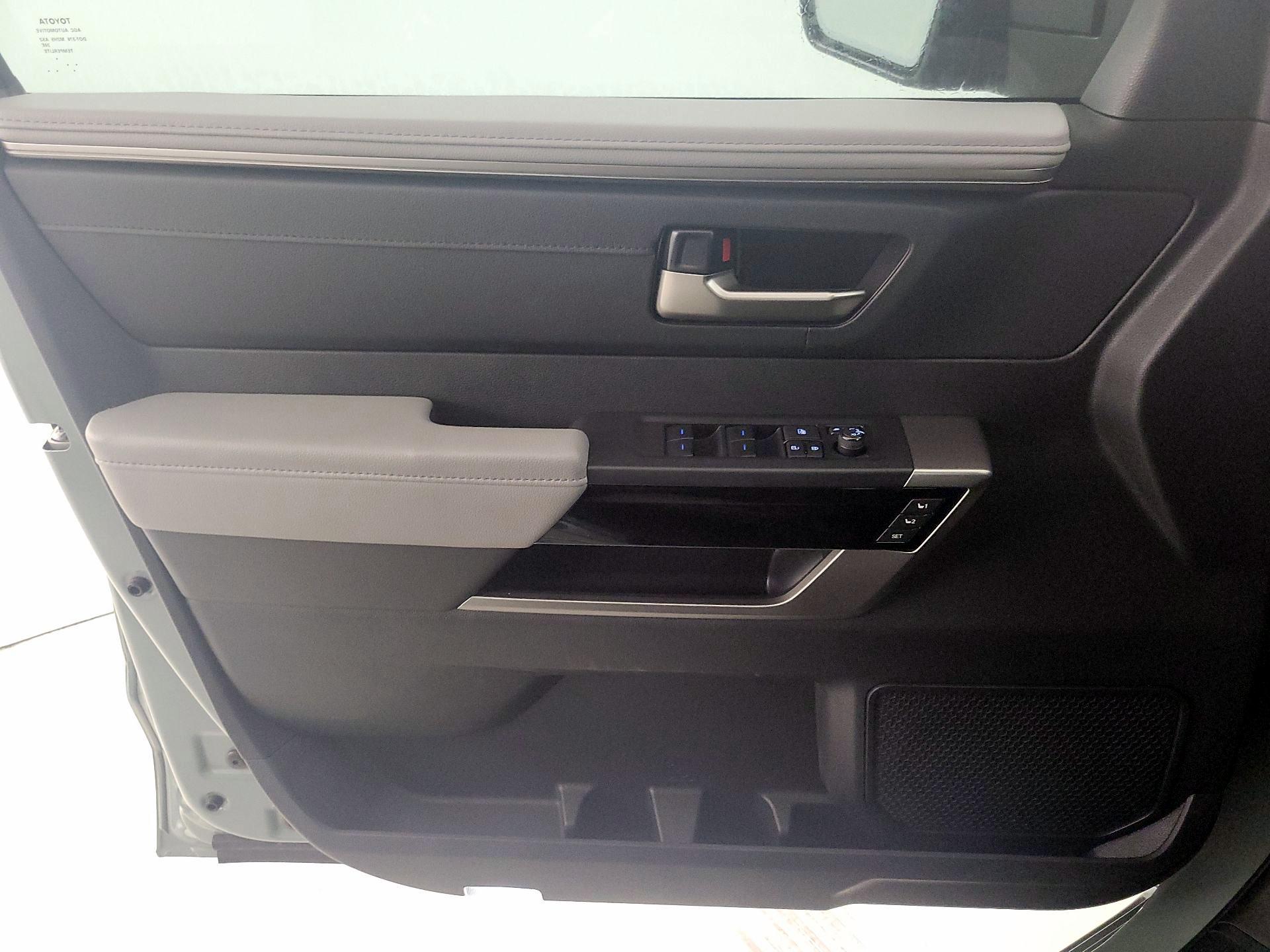 Thumbnail: 2024 Toyota Tundra - 12