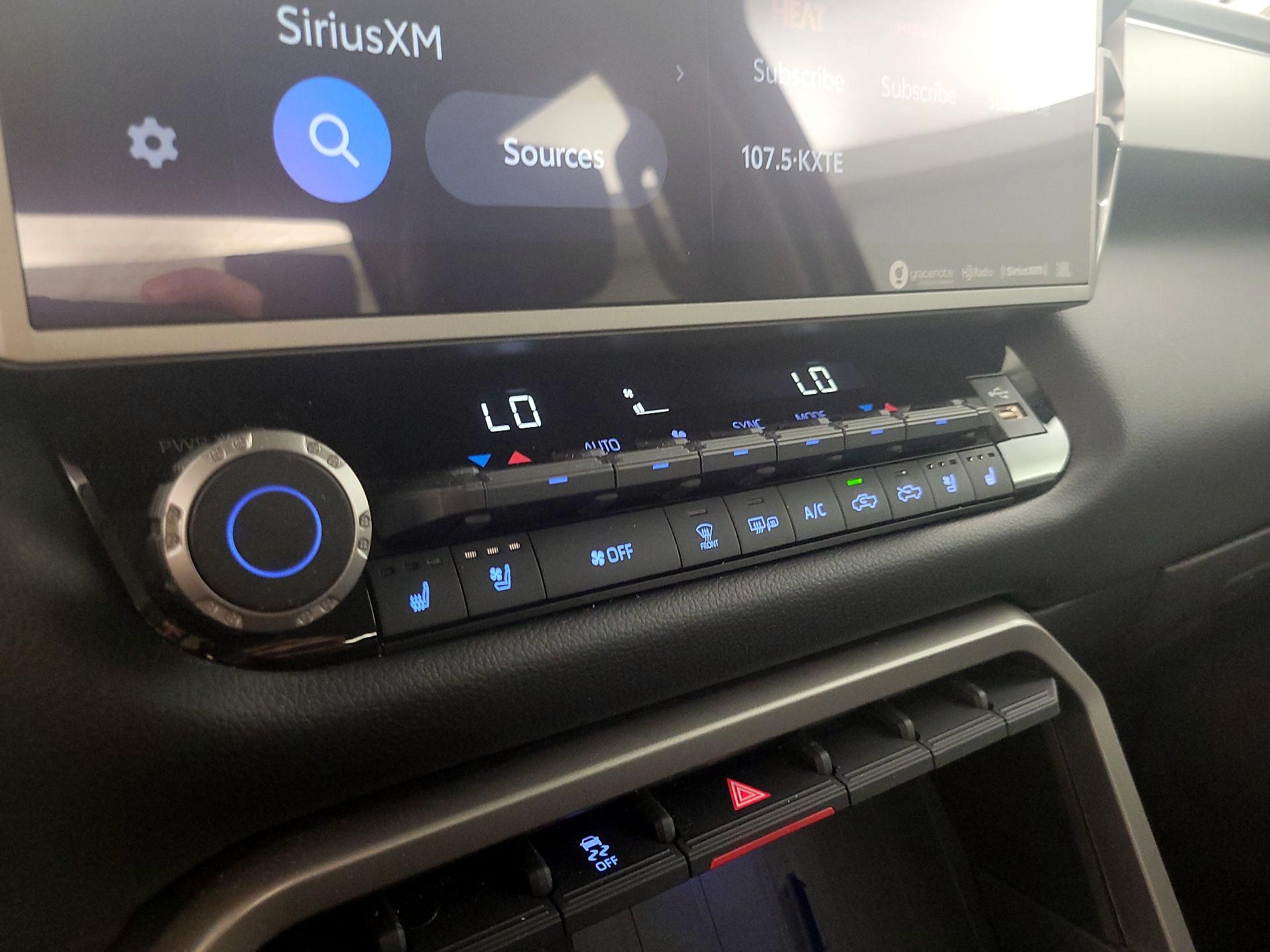 Thumbnail: 2024 Toyota Tundra - 16