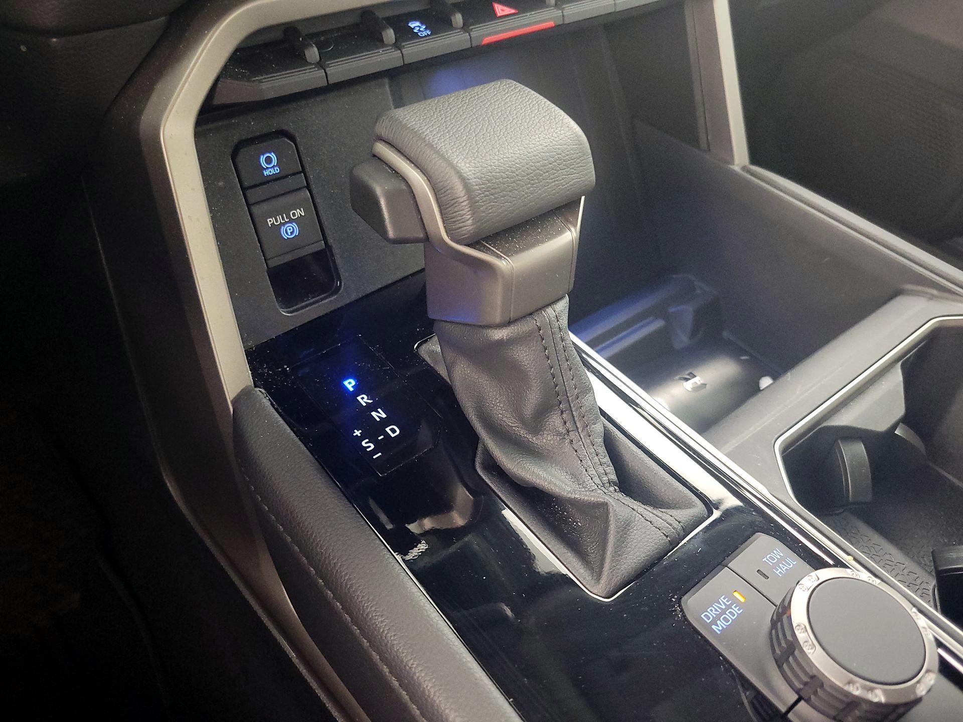 Thumbnail: 2024 Toyota Tundra - 17