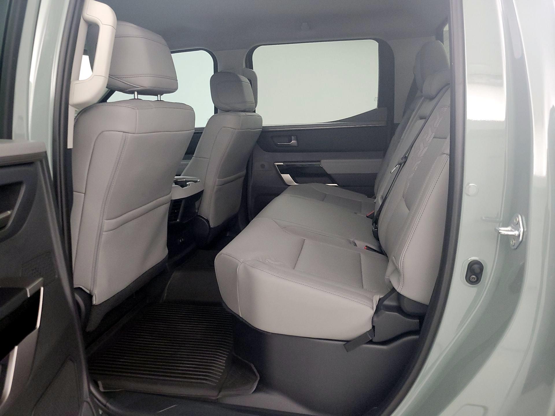 Thumbnail: 2024 Toyota Tundra - 18