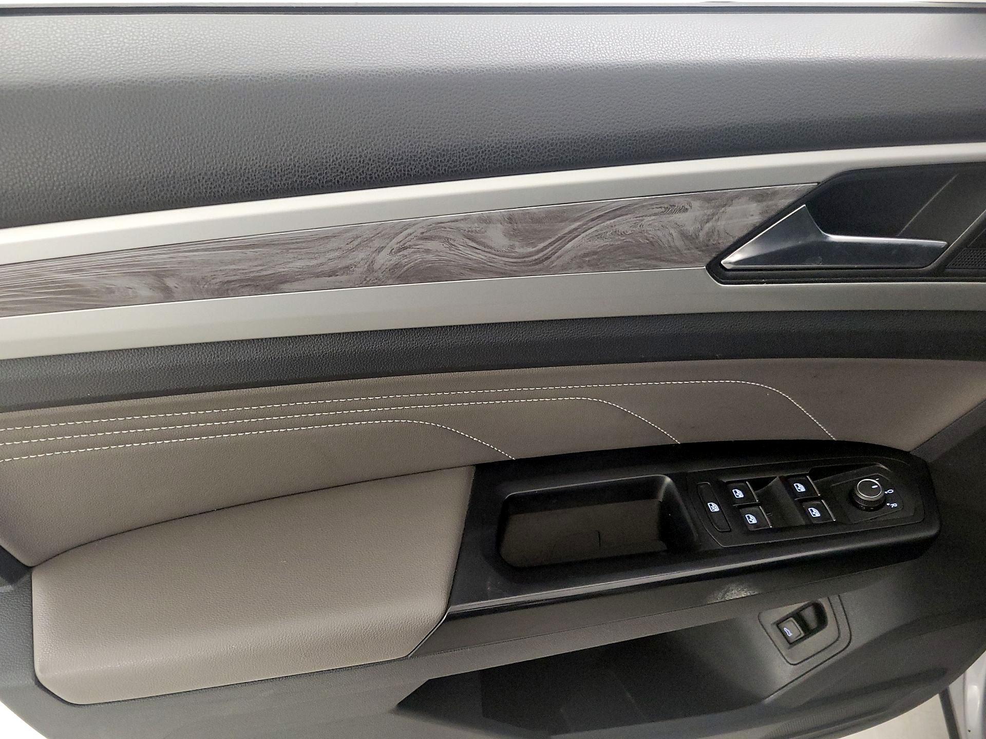 Thumbnail: 2021 Volkswagen Atlas - 12