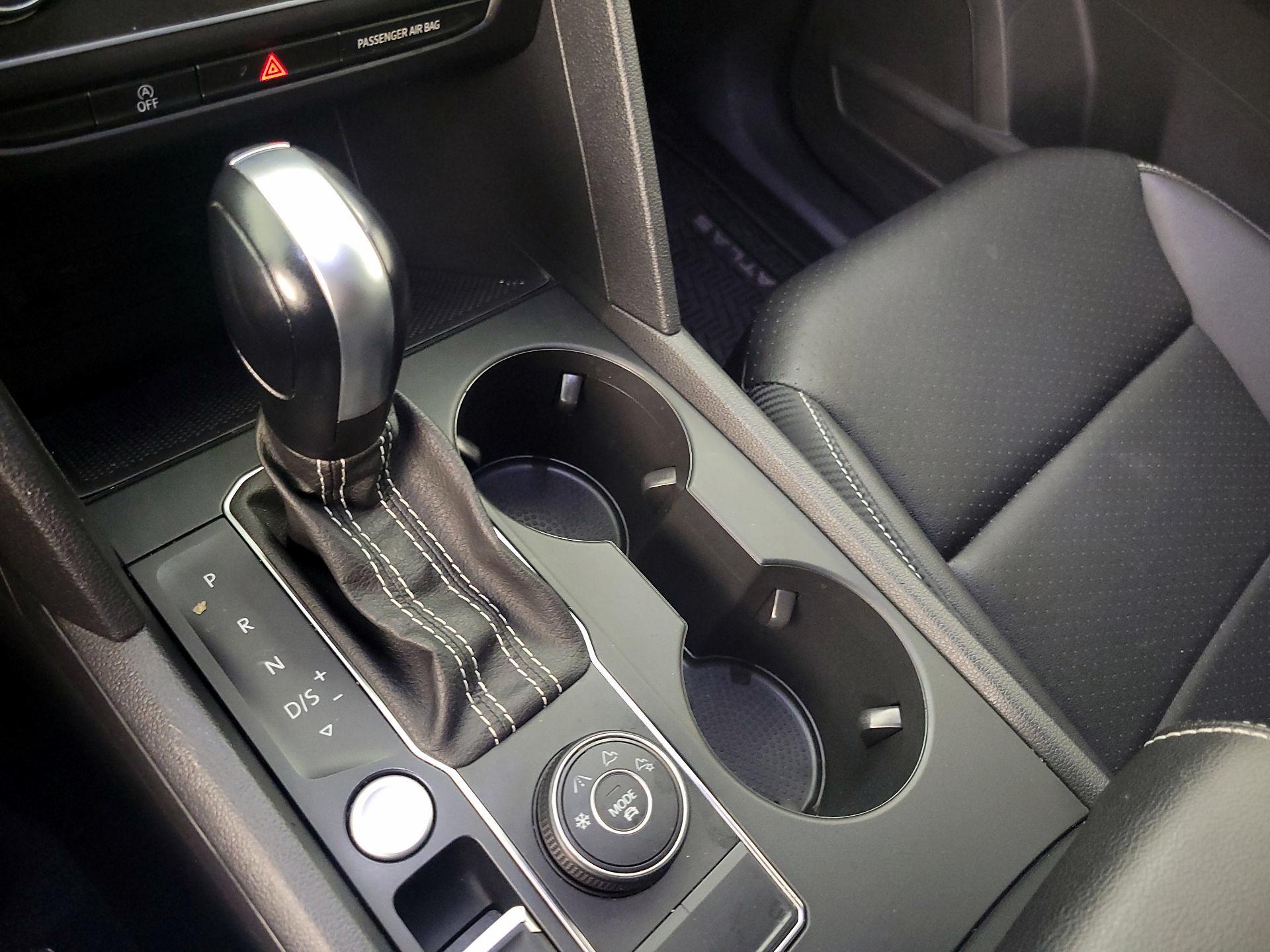 Thumbnail: 2021 Volkswagen Atlas - 17