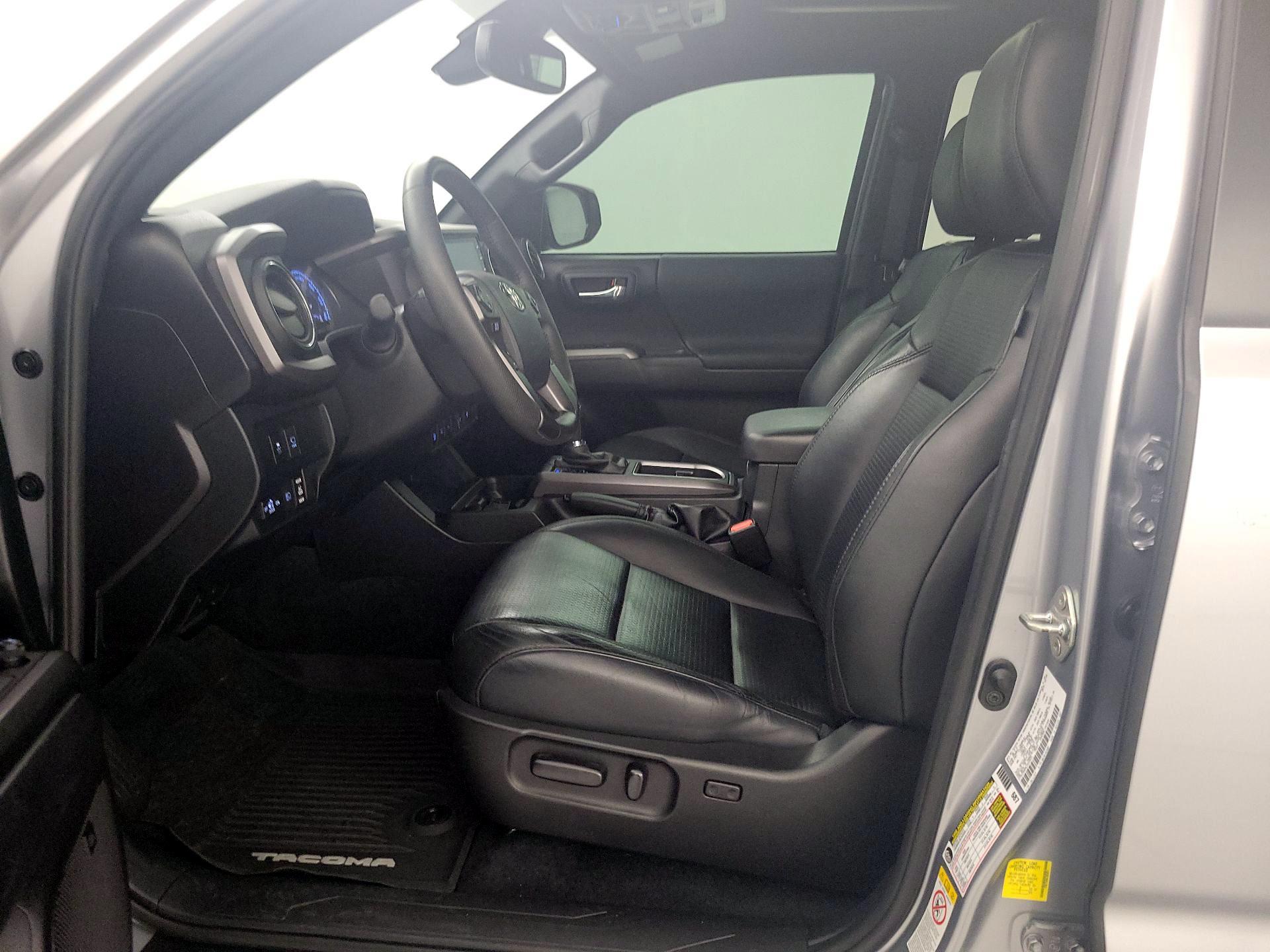 Thumbnail: 2020 Toyota Tacoma - 11