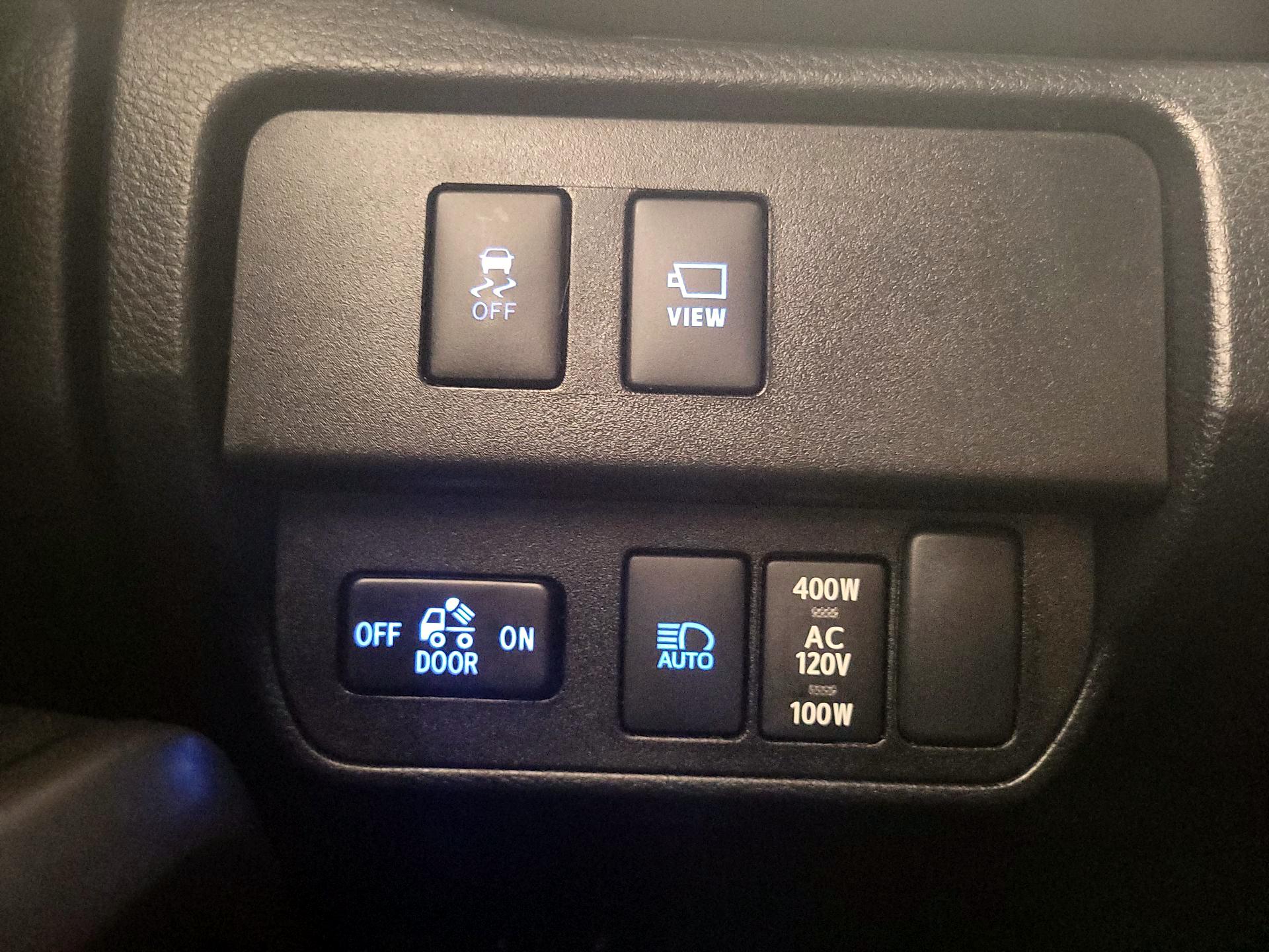 Thumbnail: 2020 Toyota Tacoma - 13