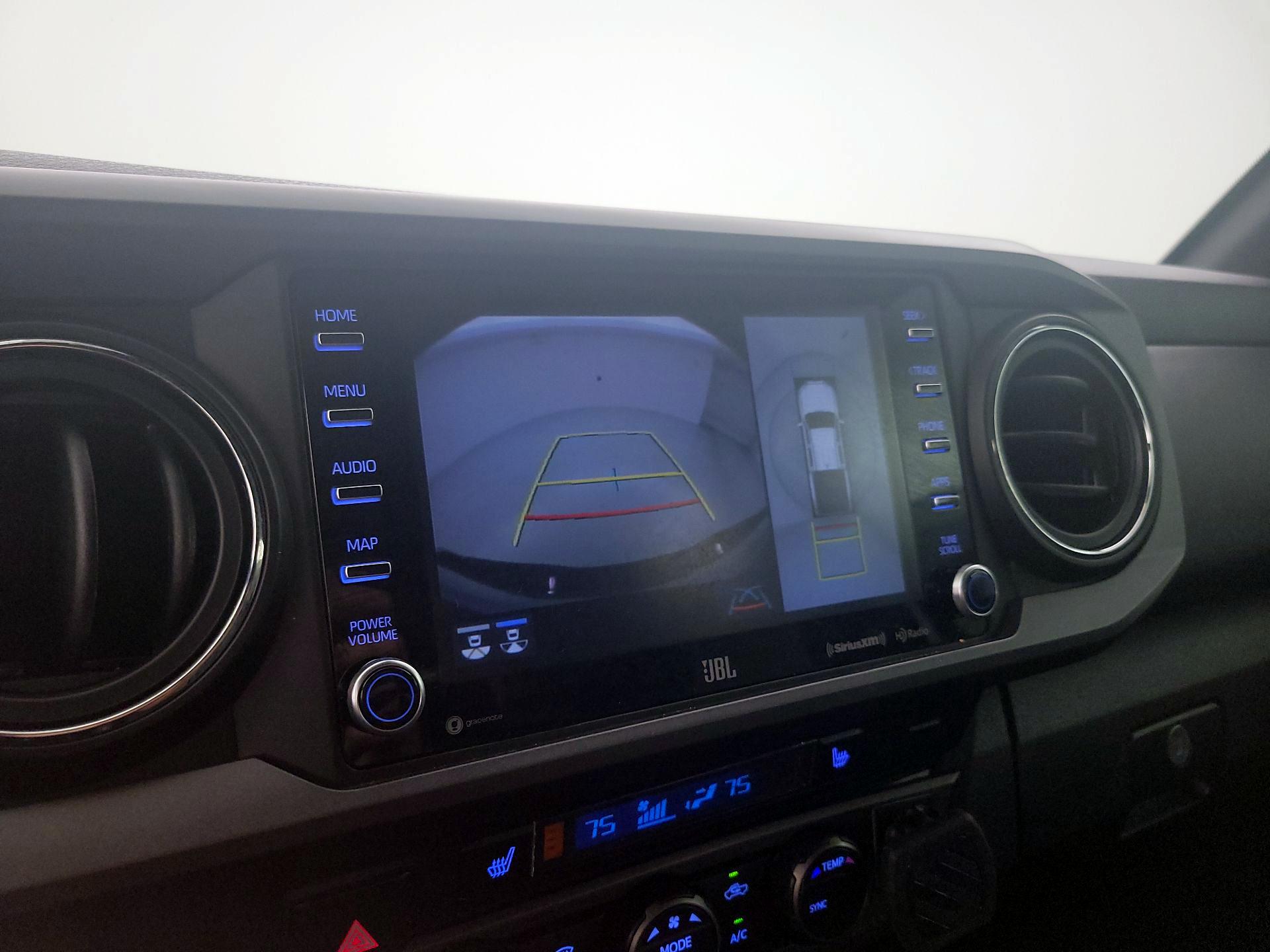 Thumbnail: 2020 Toyota Tacoma - 15