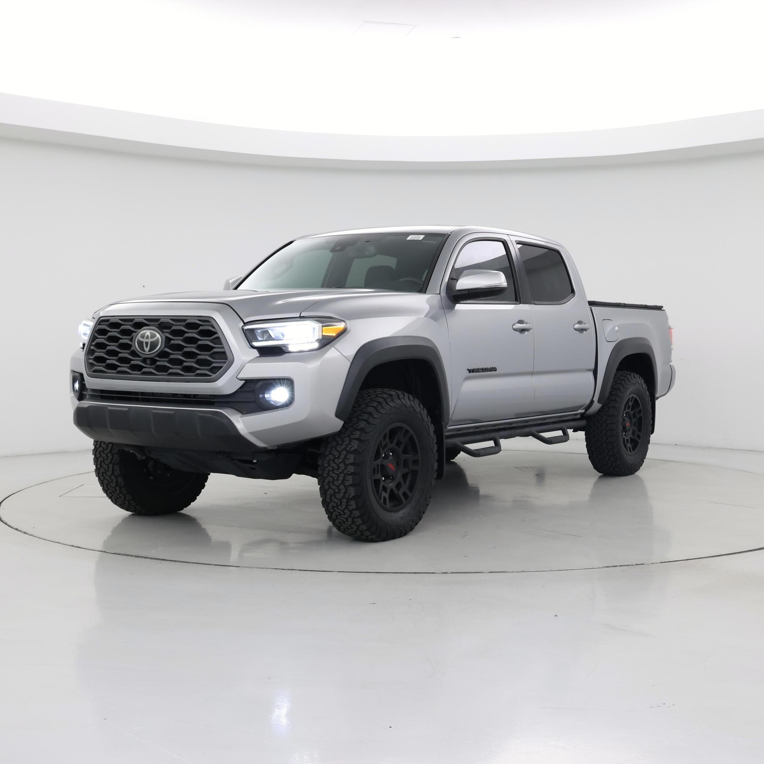 Thumbnail: 2020 Toyota Tacoma - 4
