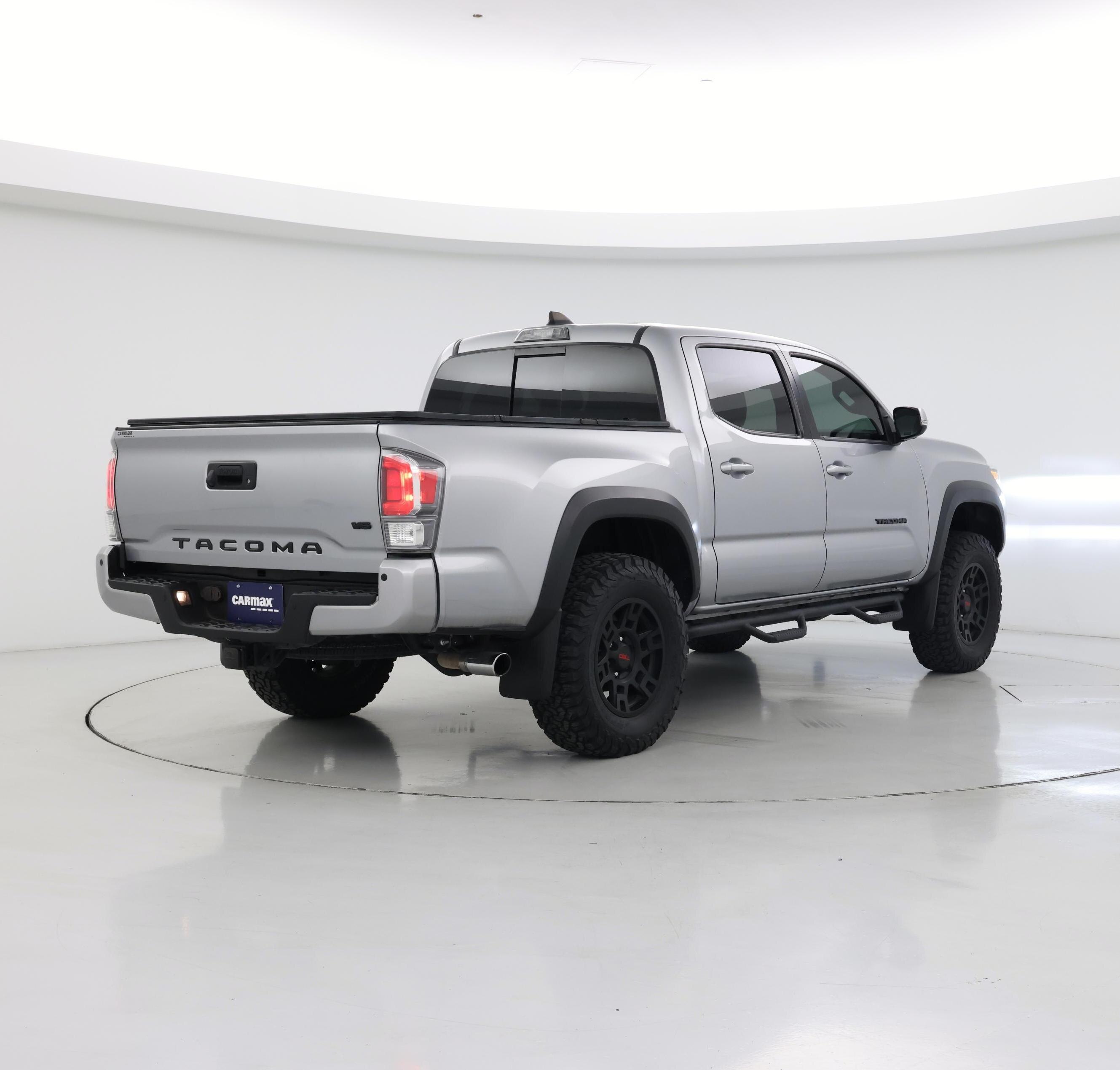 Thumbnail: 2020 Toyota Tacoma - 8