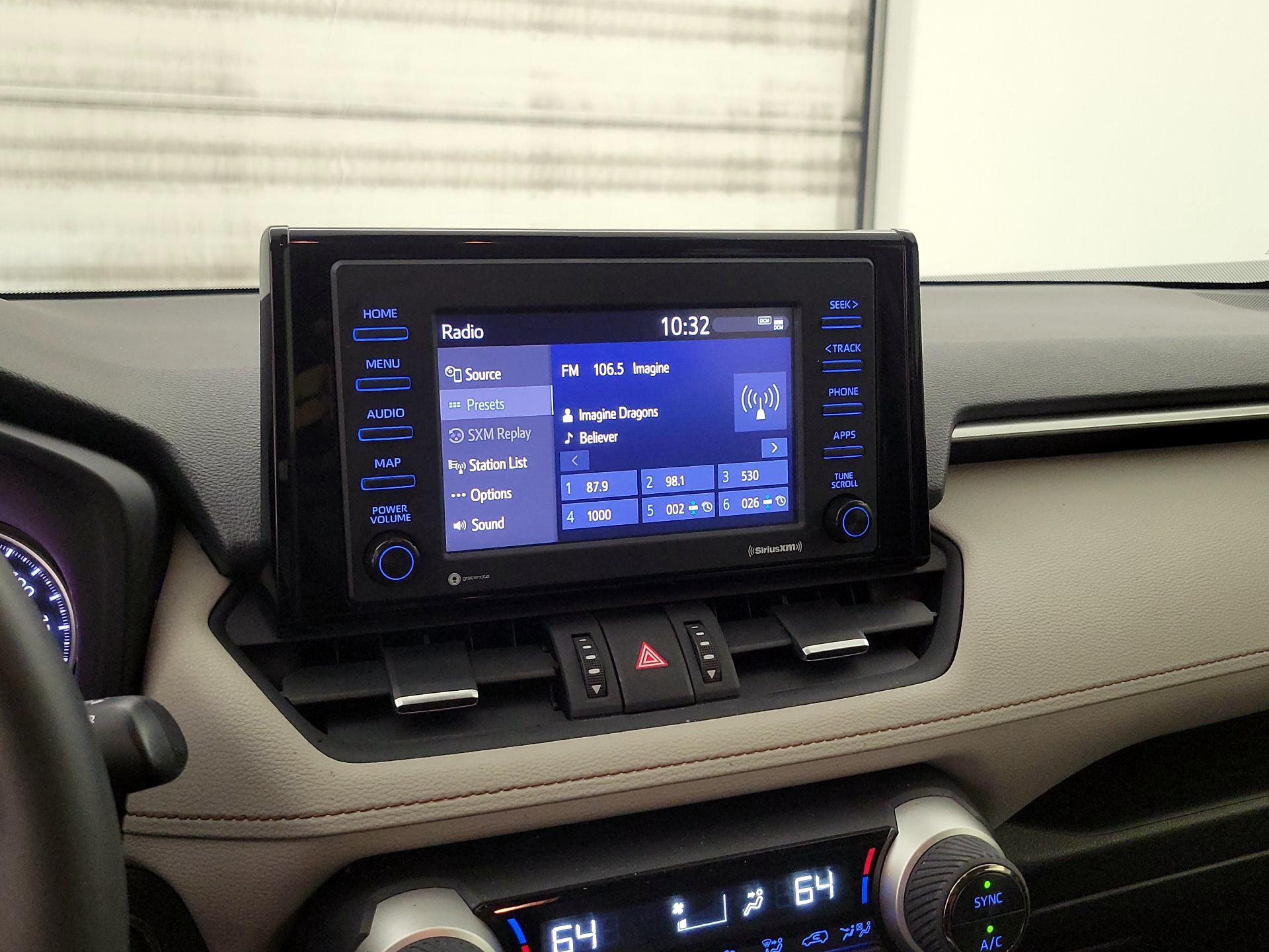 Thumbnail: 2021 Toyota RAV4 - 15