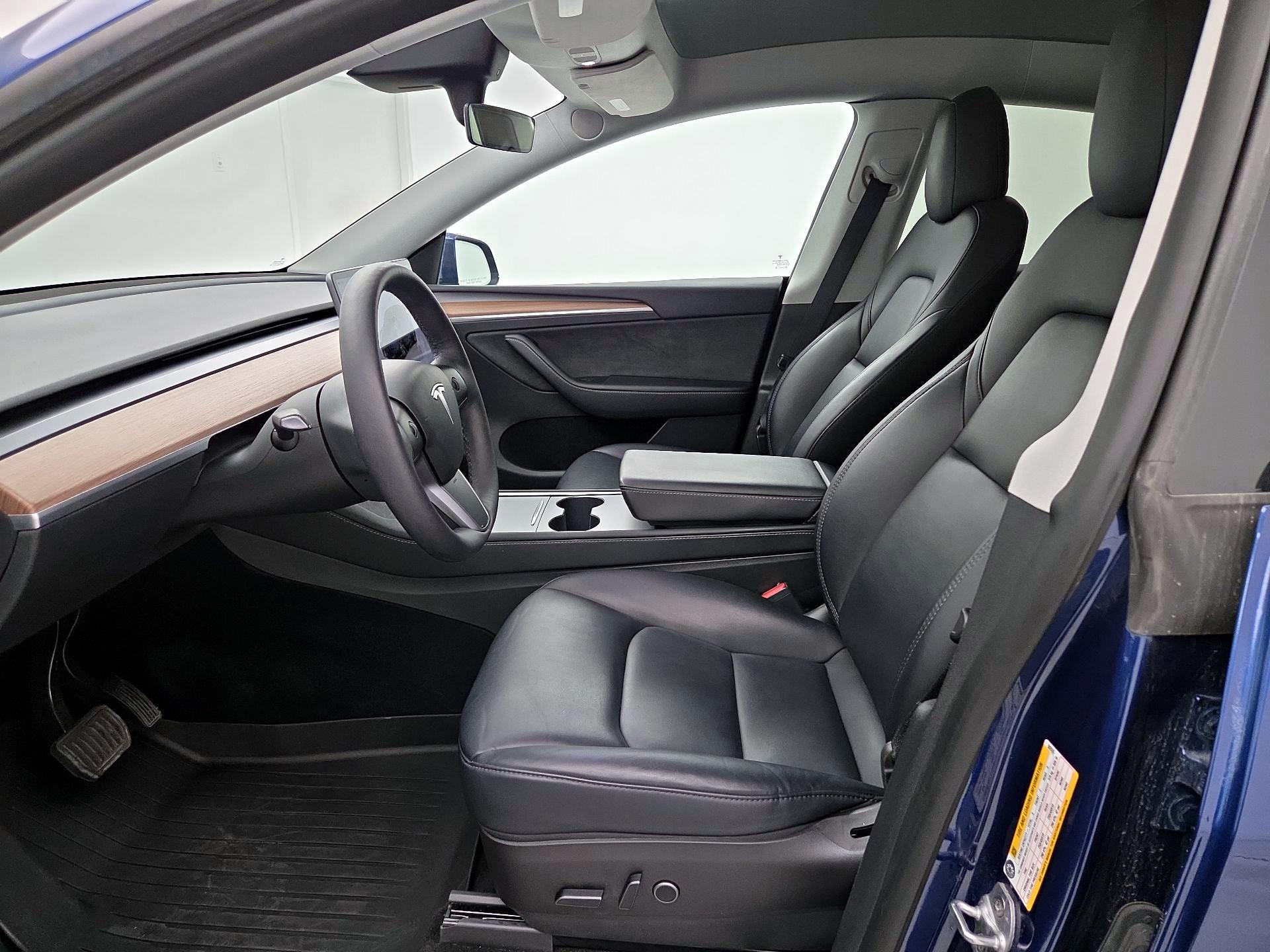 Thumbnail: 2023 Tesla Model Y - 11