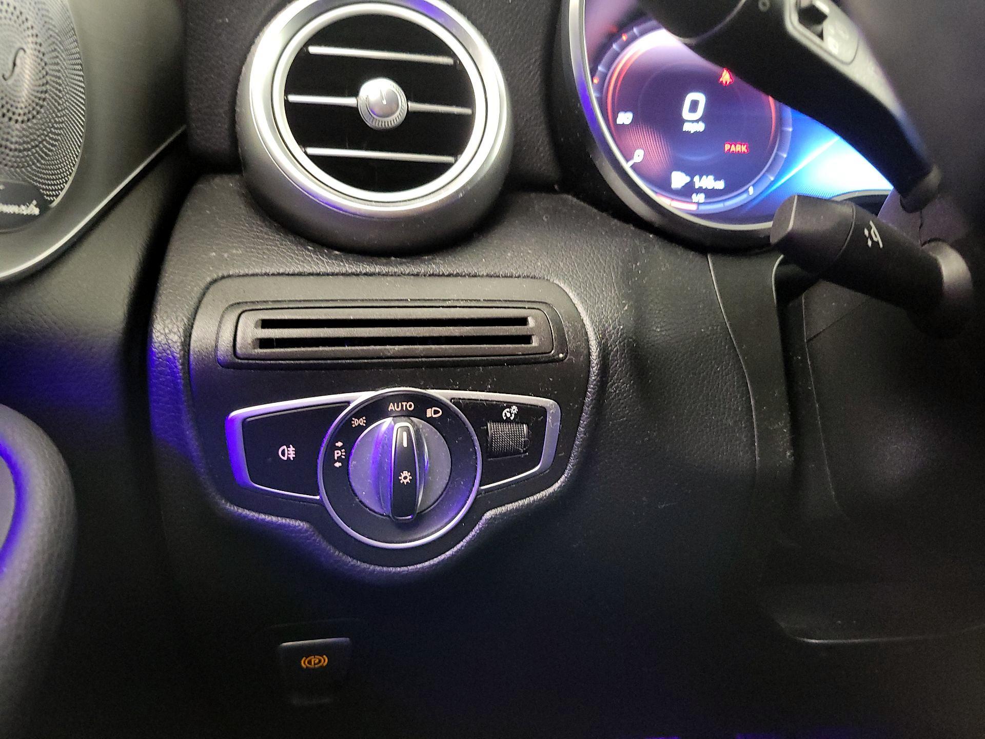 Thumbnail: 2020 Mercedes-Benz GLC - 13