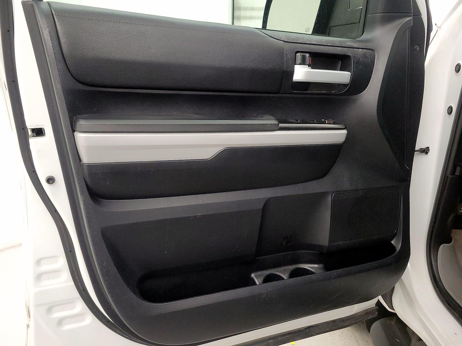 Thumbnail: 2019 Toyota Tundra - 12