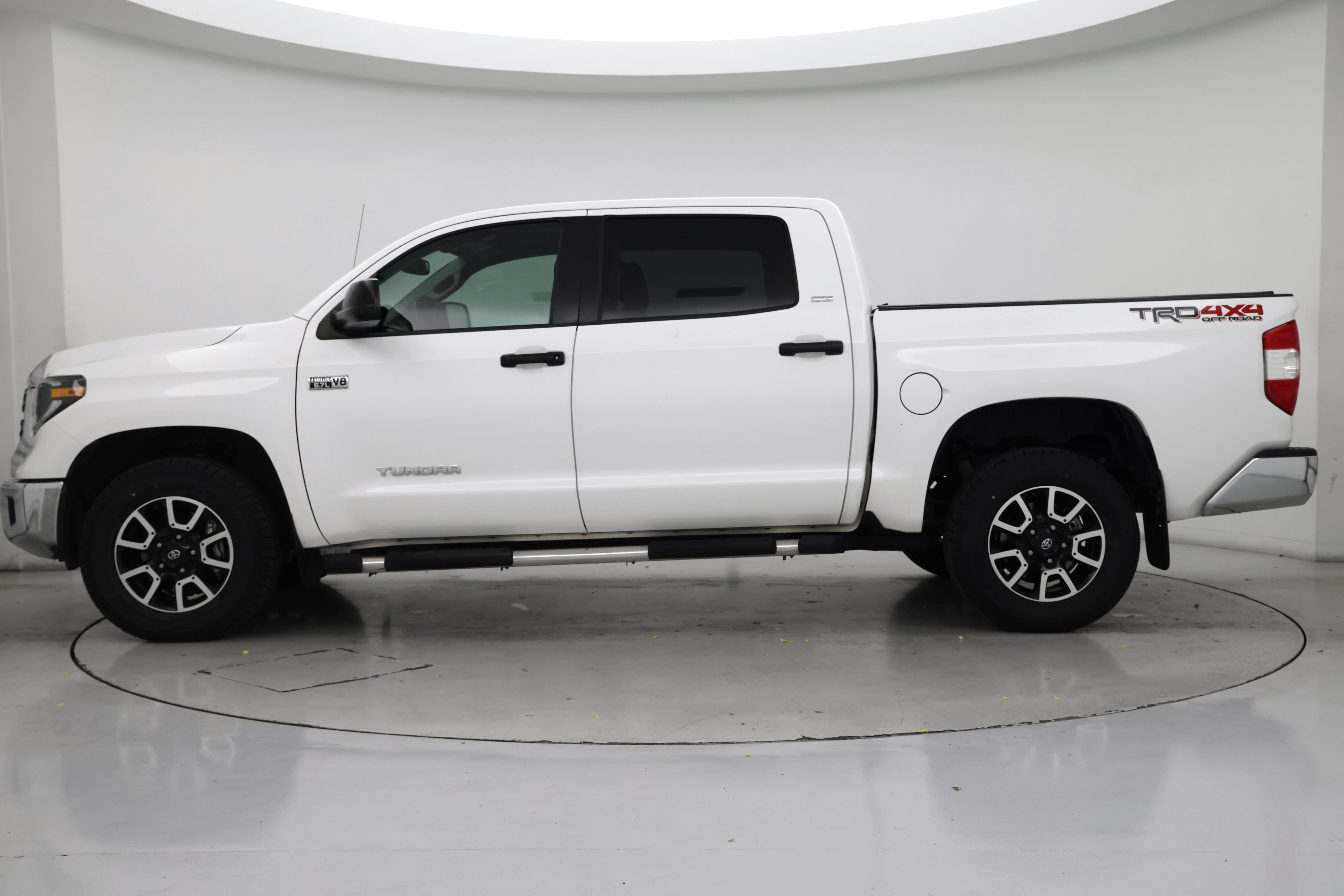 Thumbnail: 2019 Toyota Tundra - 3