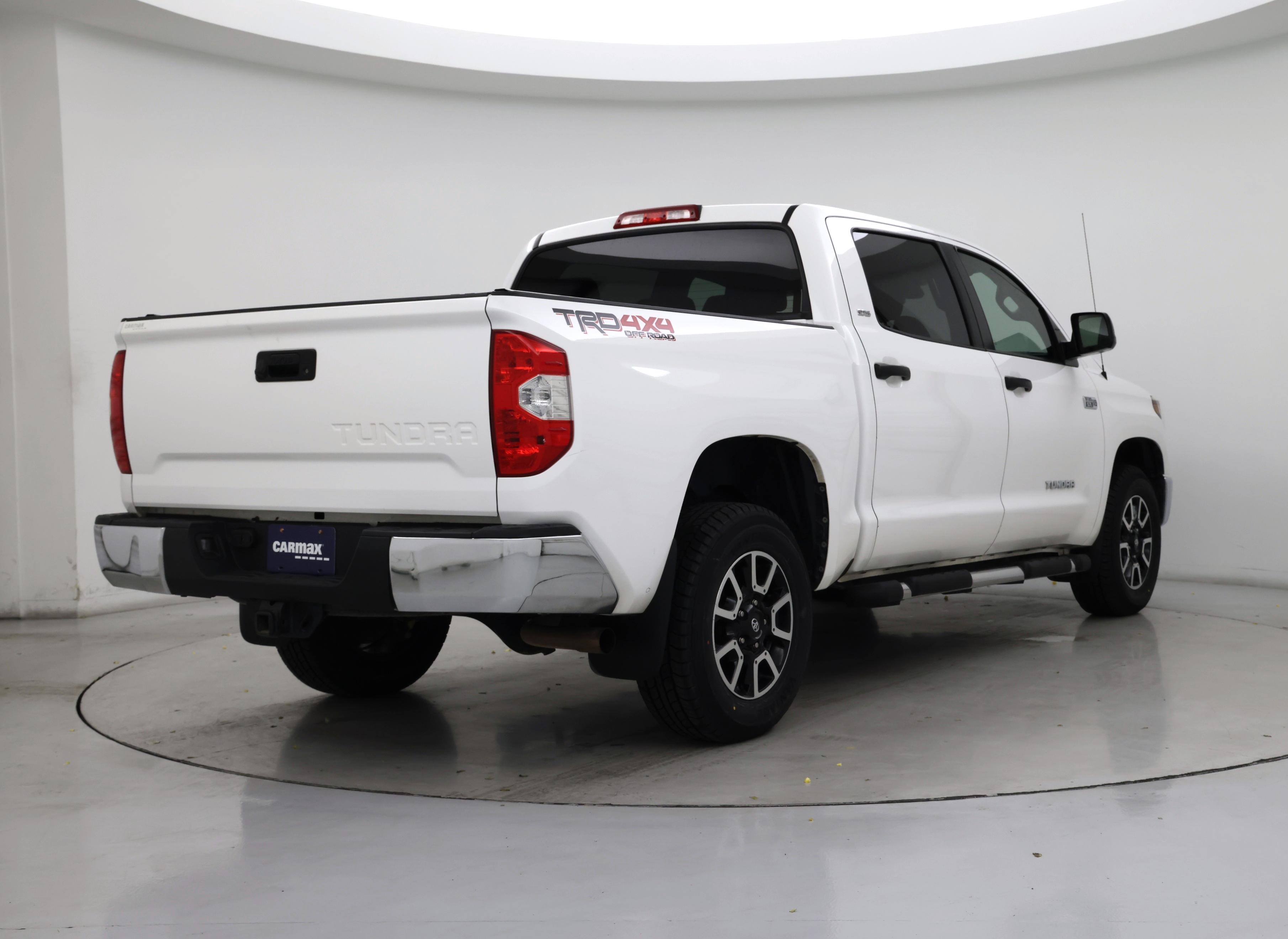 Thumbnail: 2019 Toyota Tundra - 8