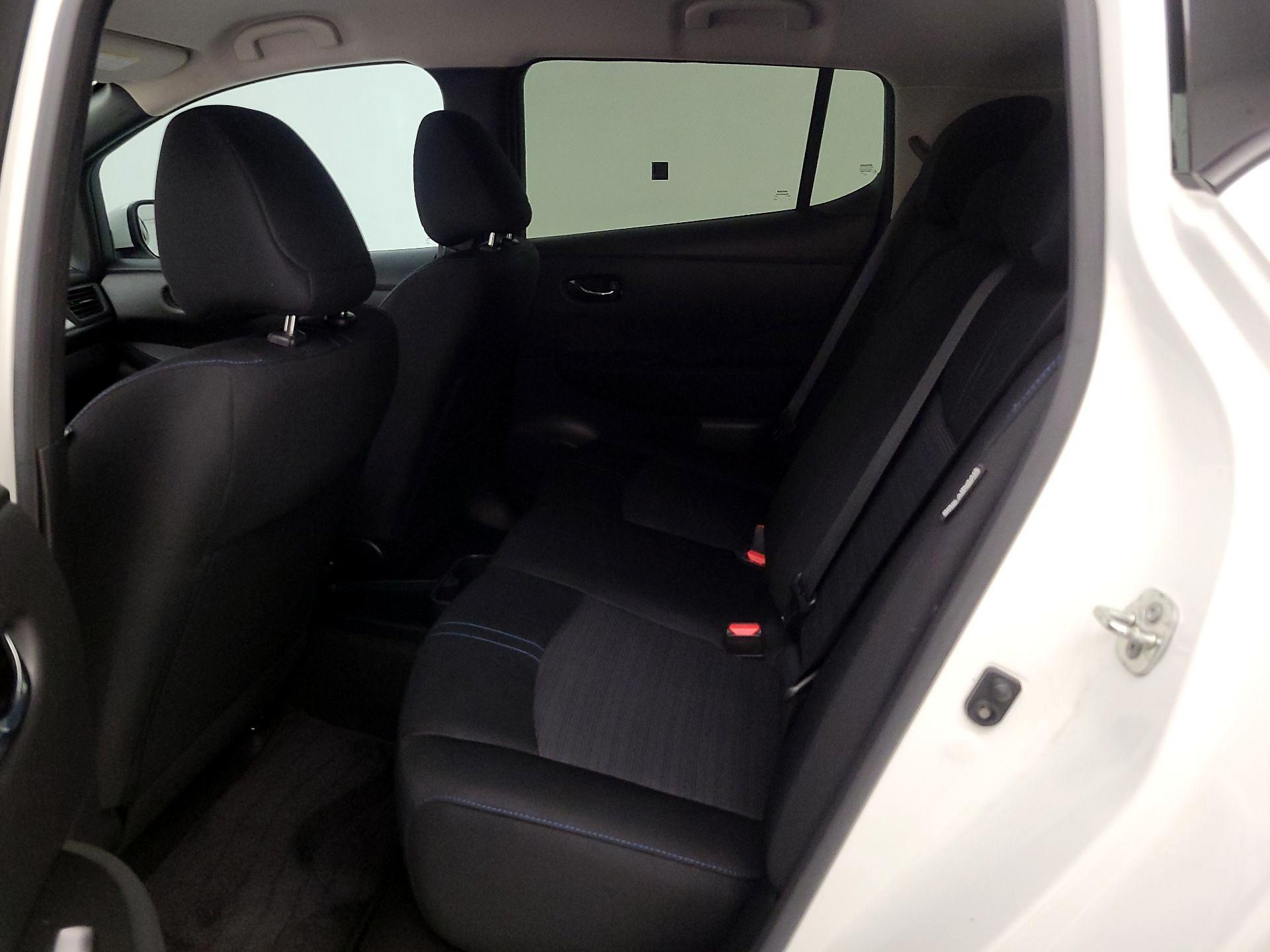 Thumbnail: 2022 Nissan Leaf - 19