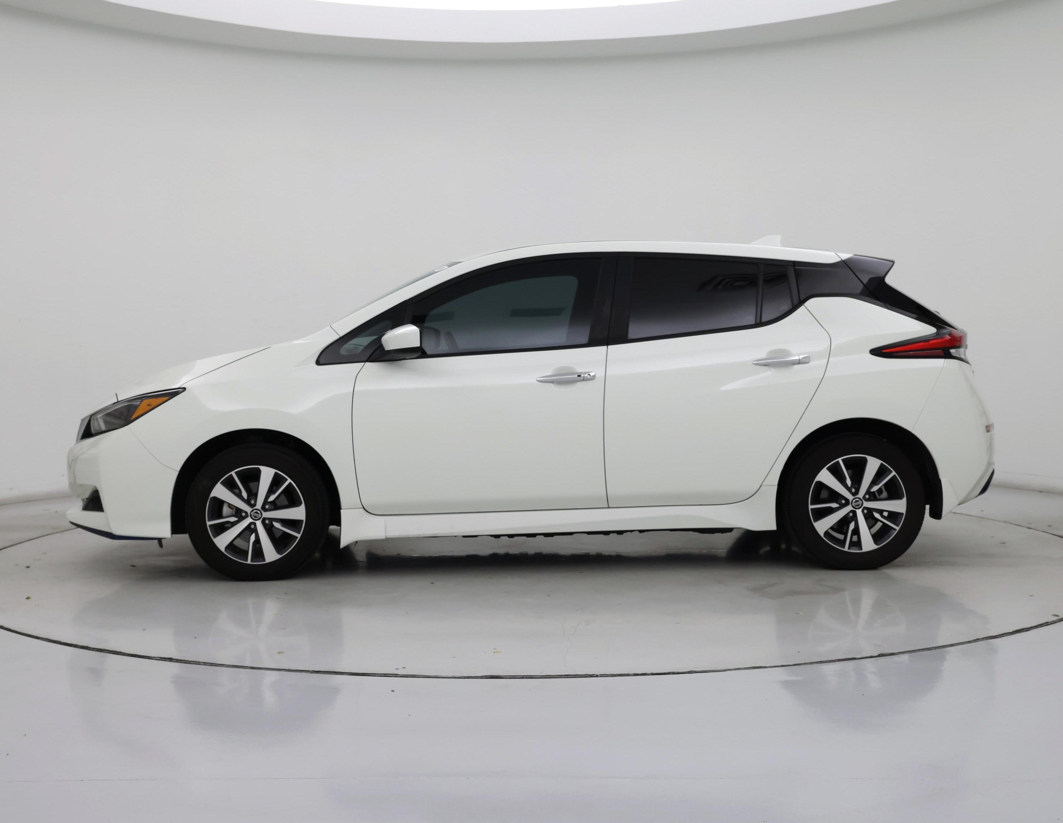 Thumbnail: 2022 Nissan Leaf - 3