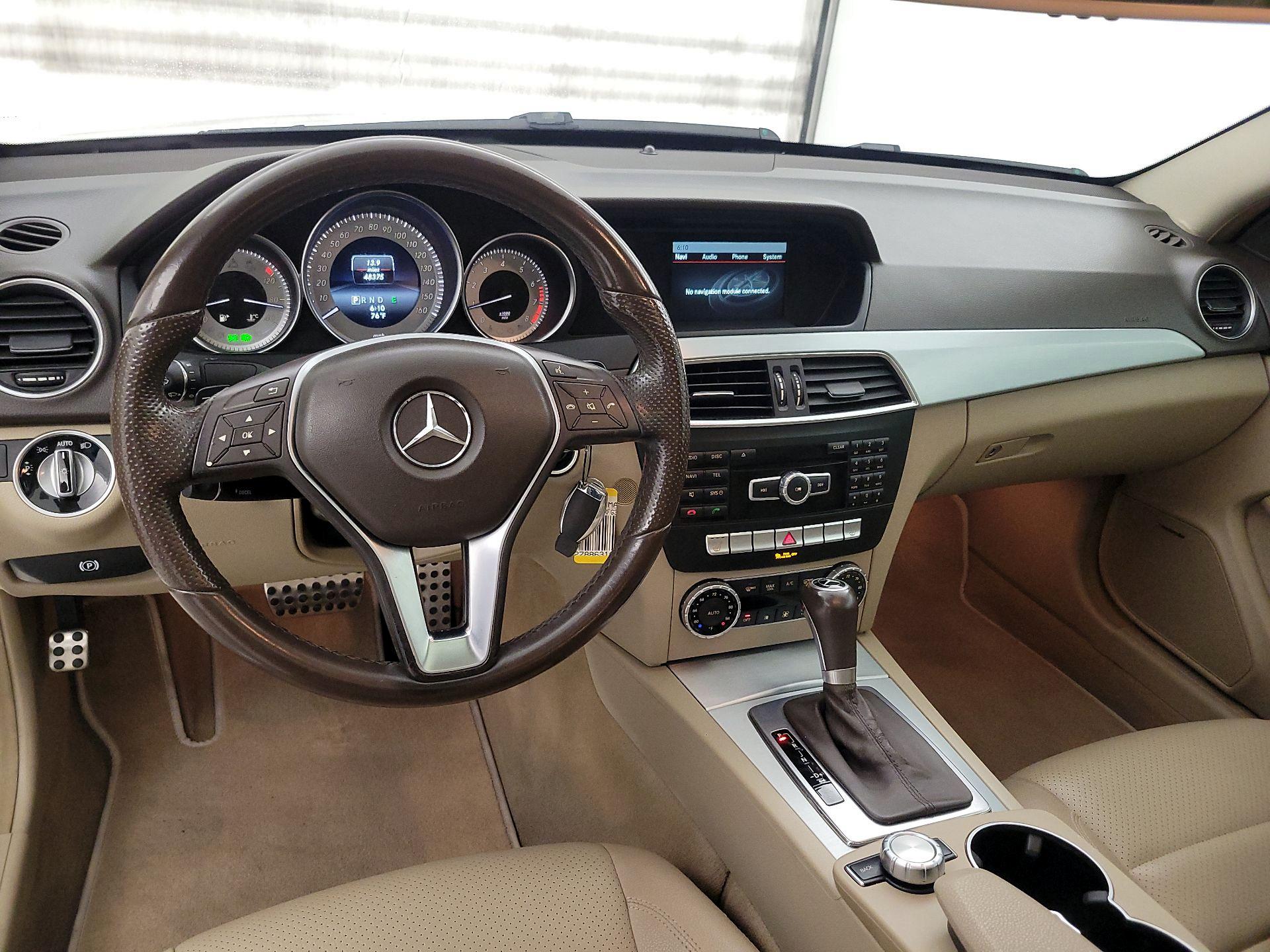 Thumbnail: 2015 Mercedes-Benz C-Class - 9