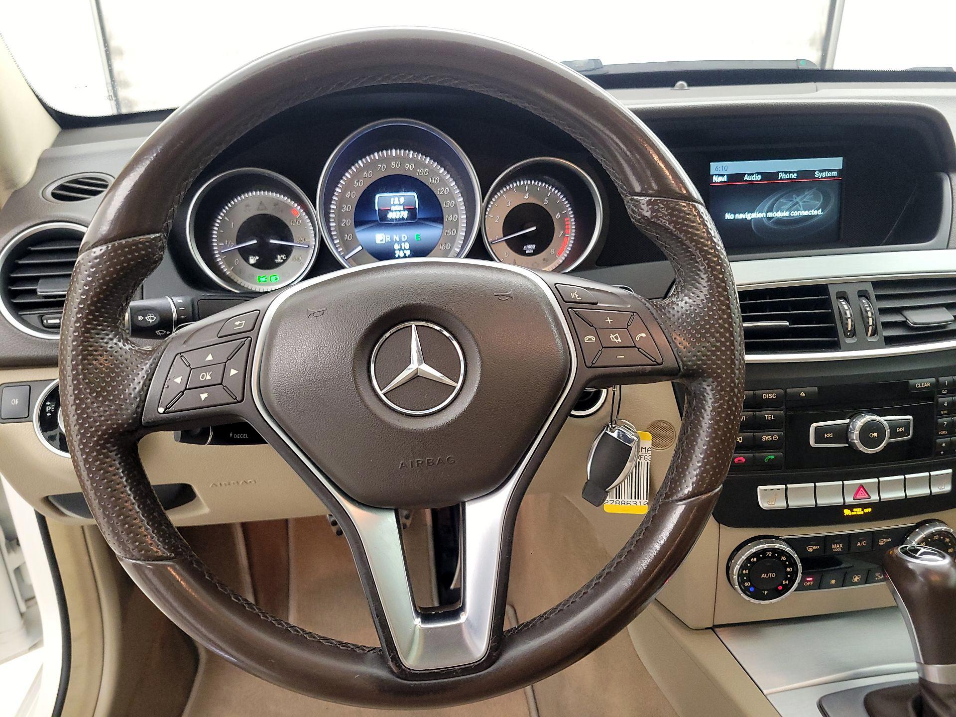 Thumbnail: 2015 Mercedes-Benz C-Class - 10