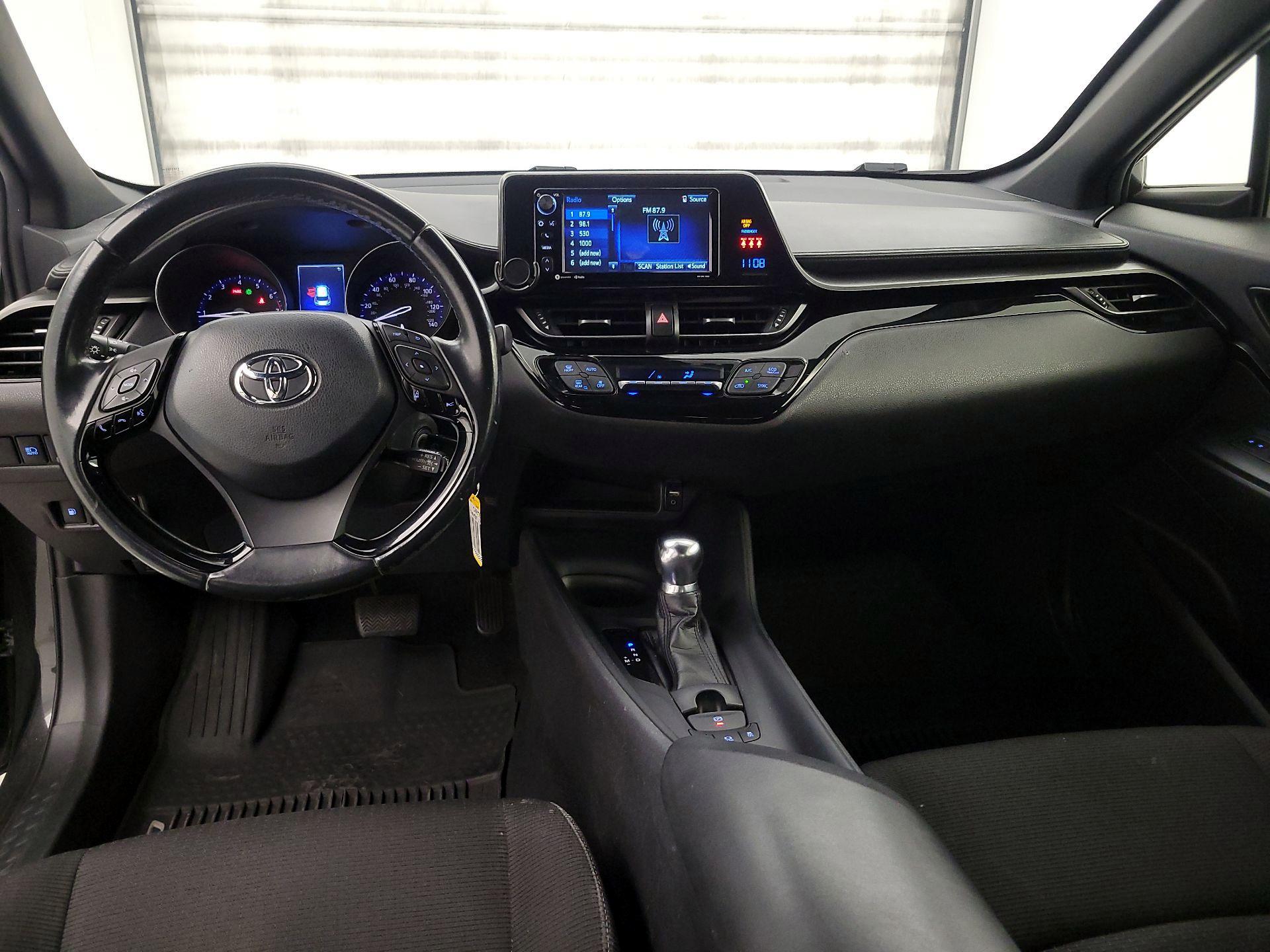 Thumbnail: 2018 Toyota C-HR - 9