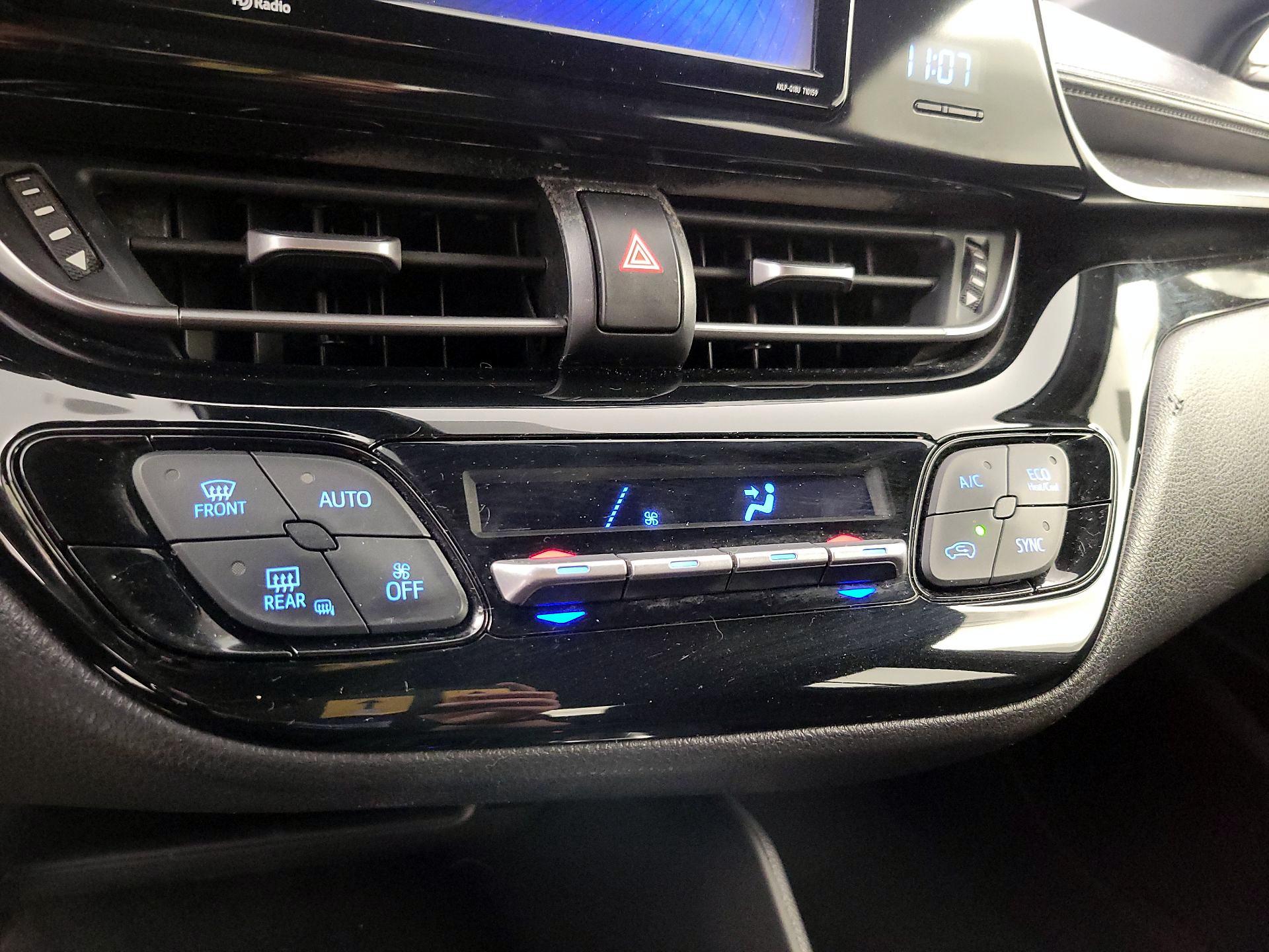 Thumbnail: 2018 Toyota C-HR - 16