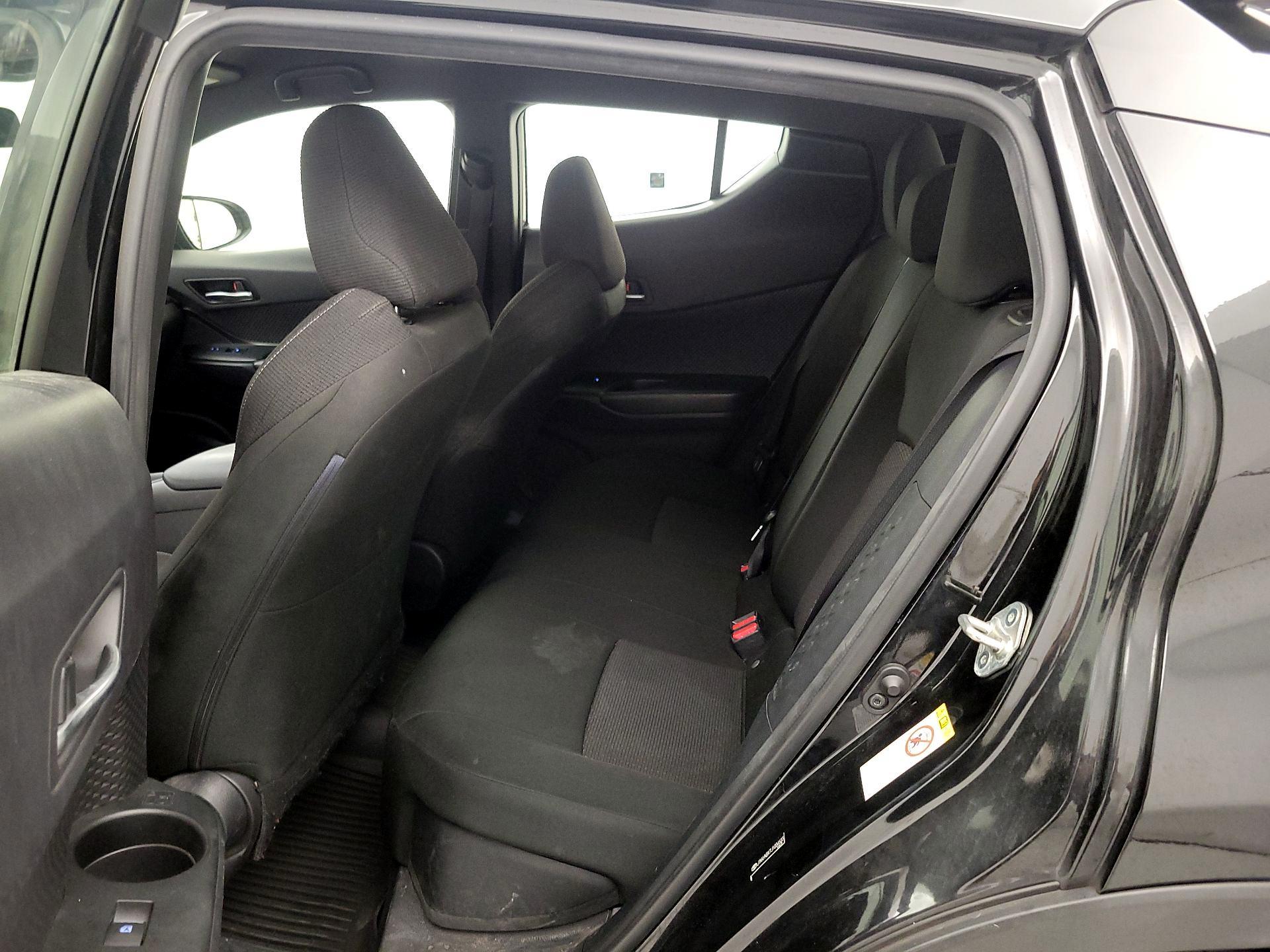 Thumbnail: 2018 Toyota C-HR - 19