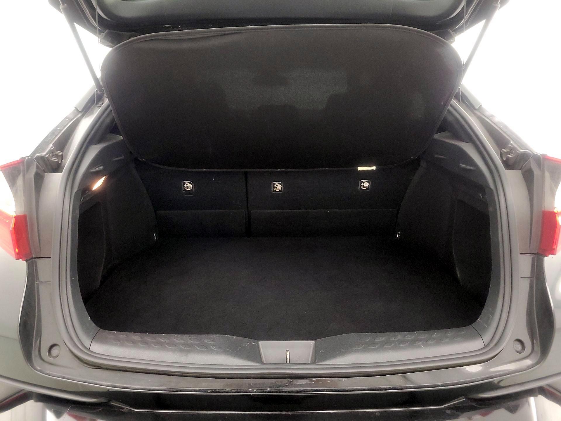 Thumbnail: 2018 Toyota C-HR - 20