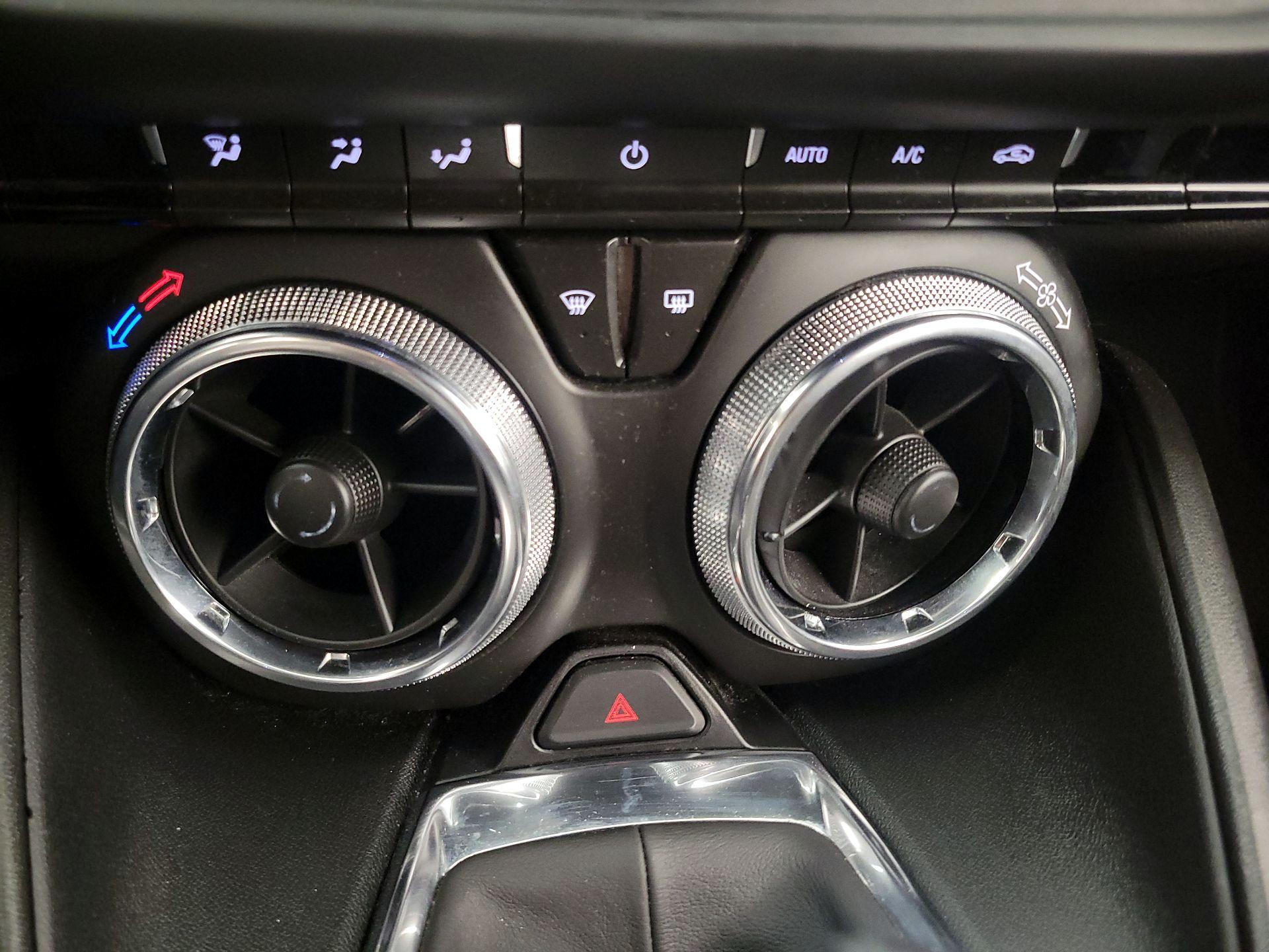 Thumbnail: 2020 Chevrolet Camaro - 16