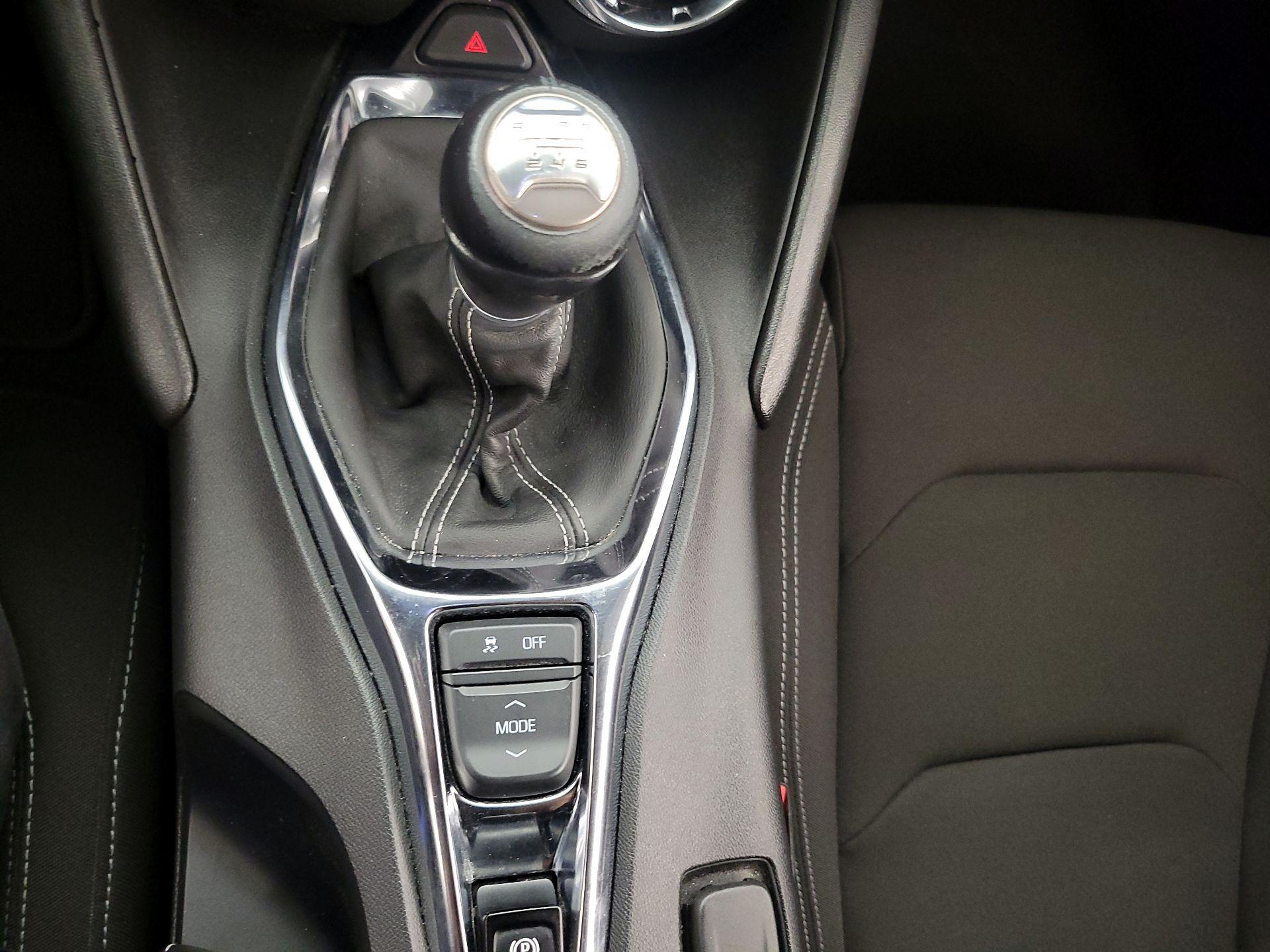 Thumbnail: 2020 Chevrolet Camaro - 17