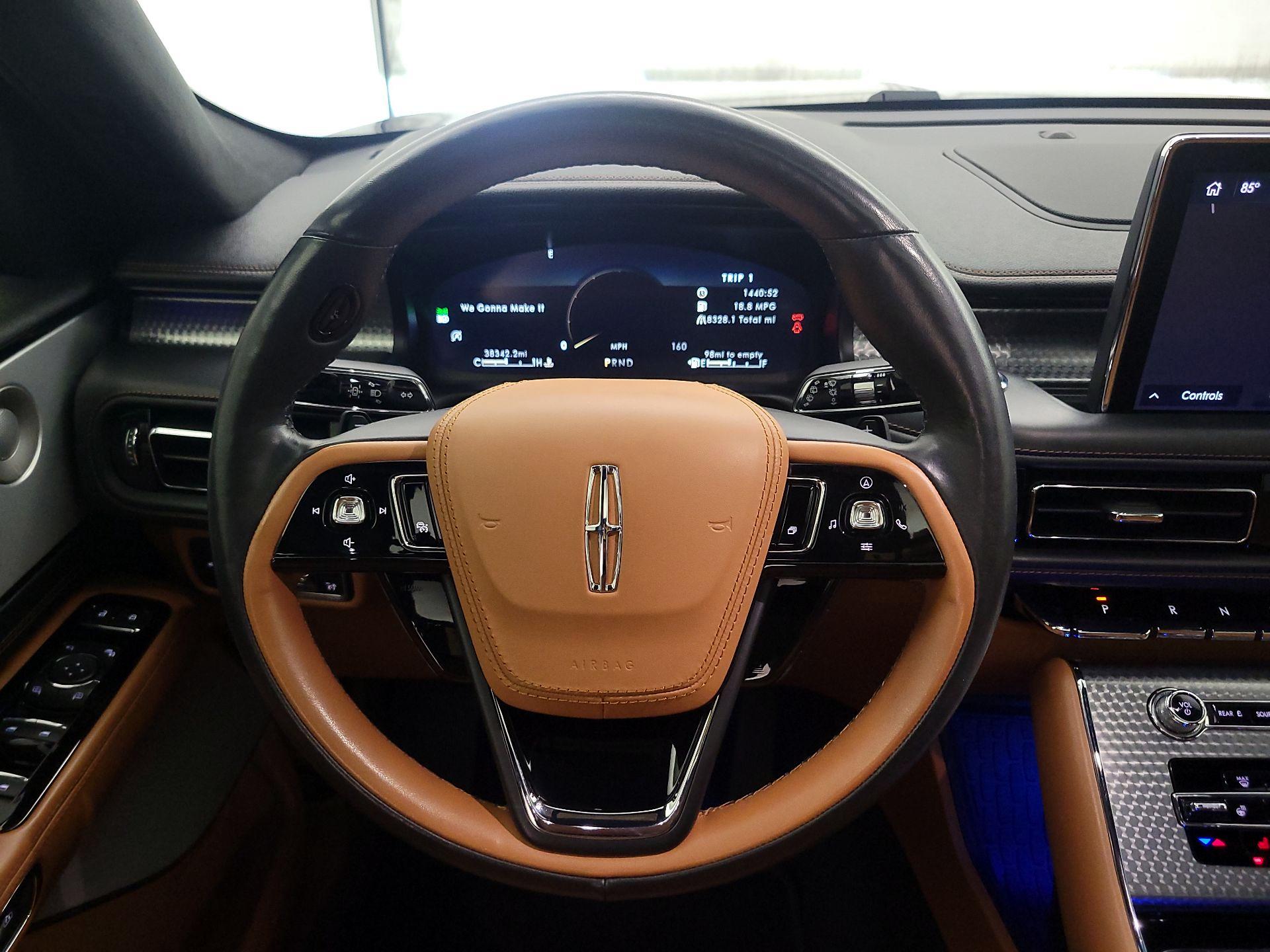 Thumbnail: 2021 Lincoln Aviator - 10