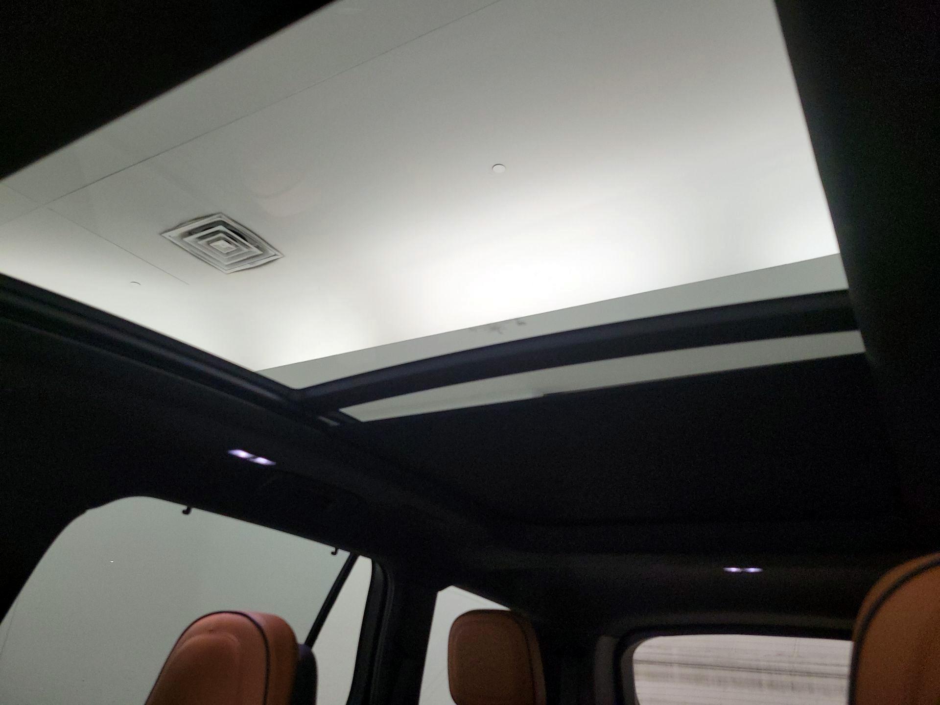 Thumbnail: 2021 Lincoln Aviator - 20