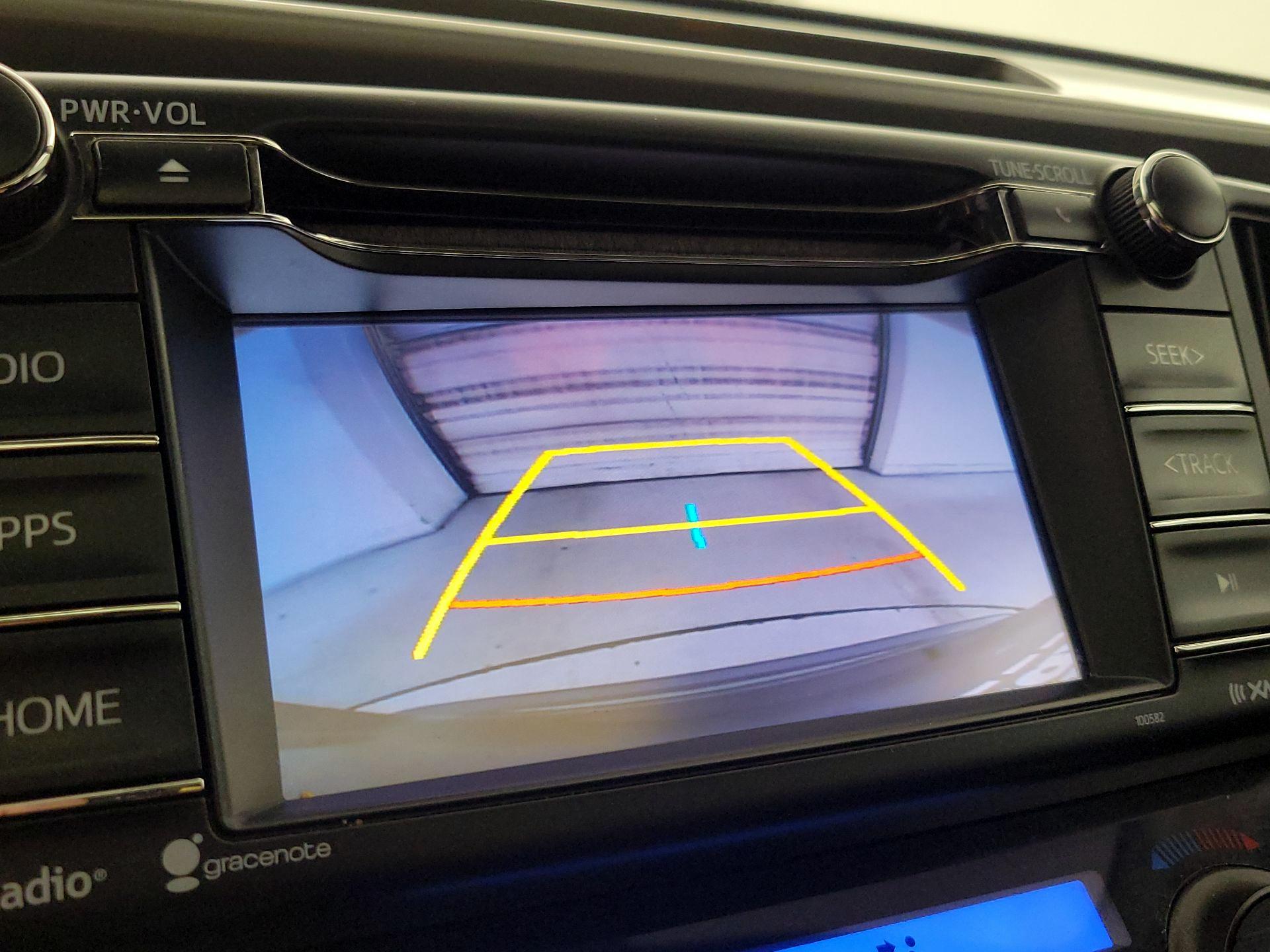 Thumbnail: 2018 Toyota RAV4 - 14