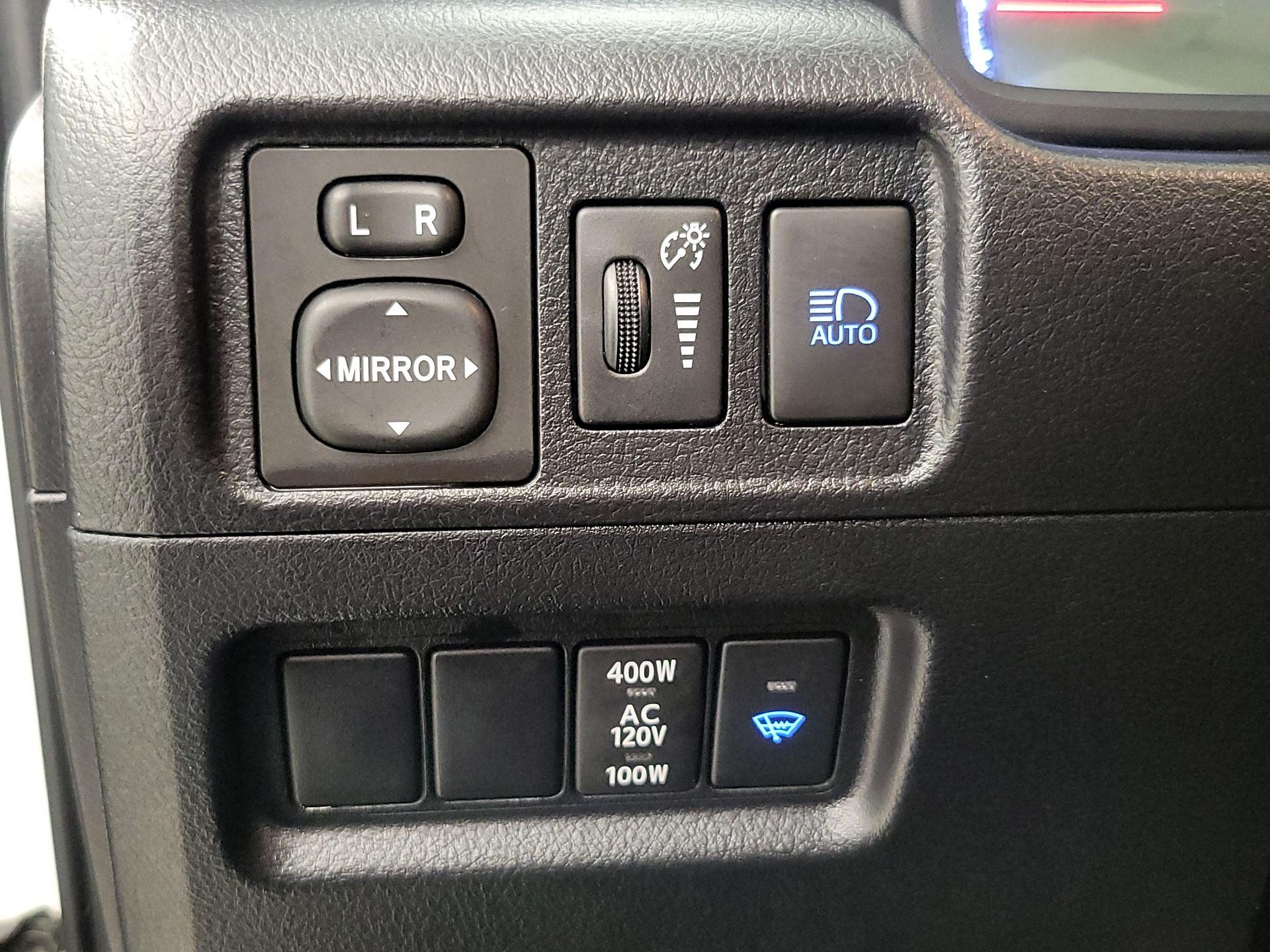 Thumbnail: 2023 Toyota 4Runner - 13