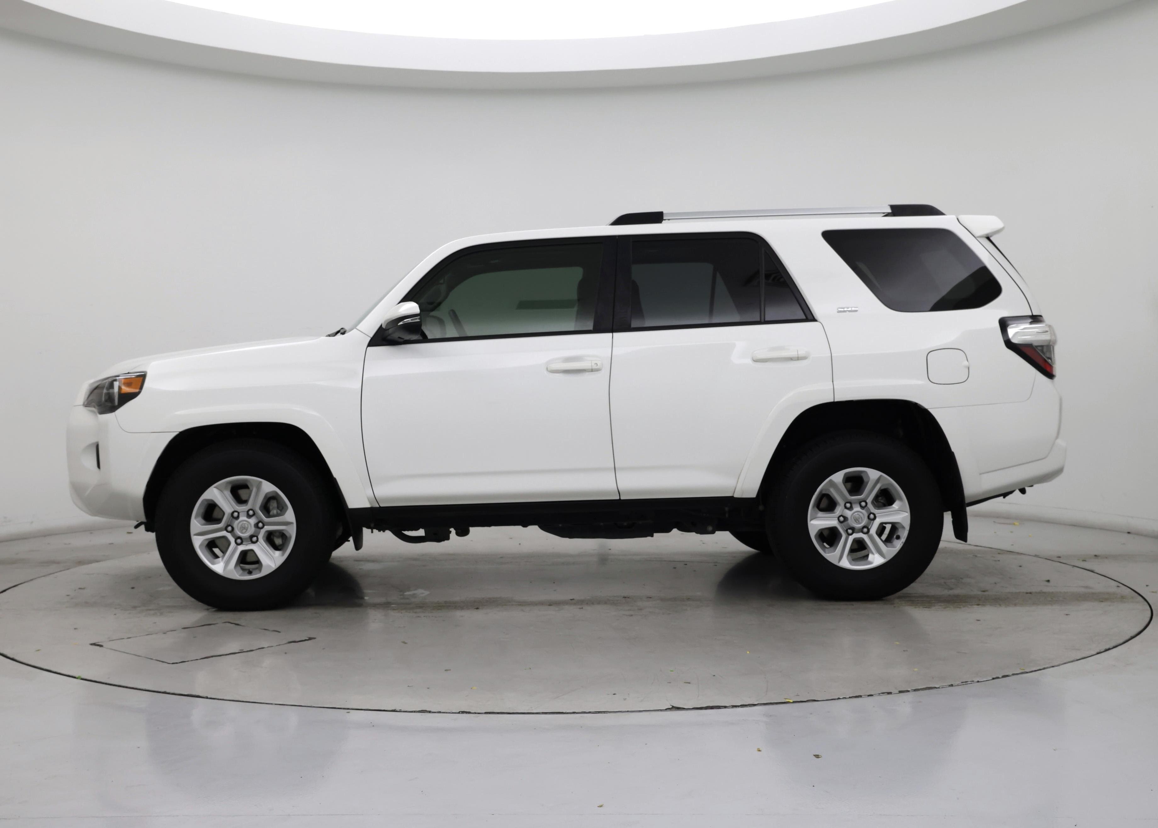 Thumbnail: 2023 Toyota 4Runner - 3