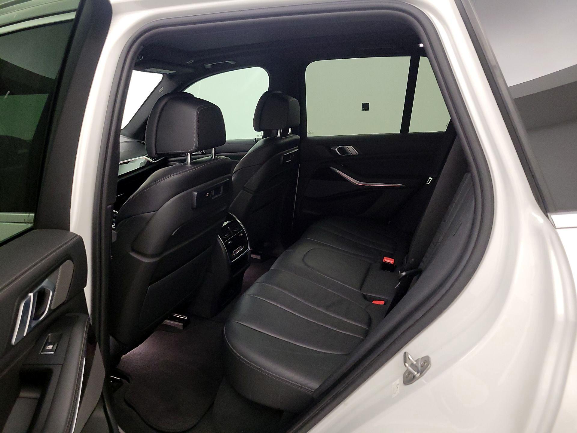 Thumbnail: 2020 BMW X5 - 20