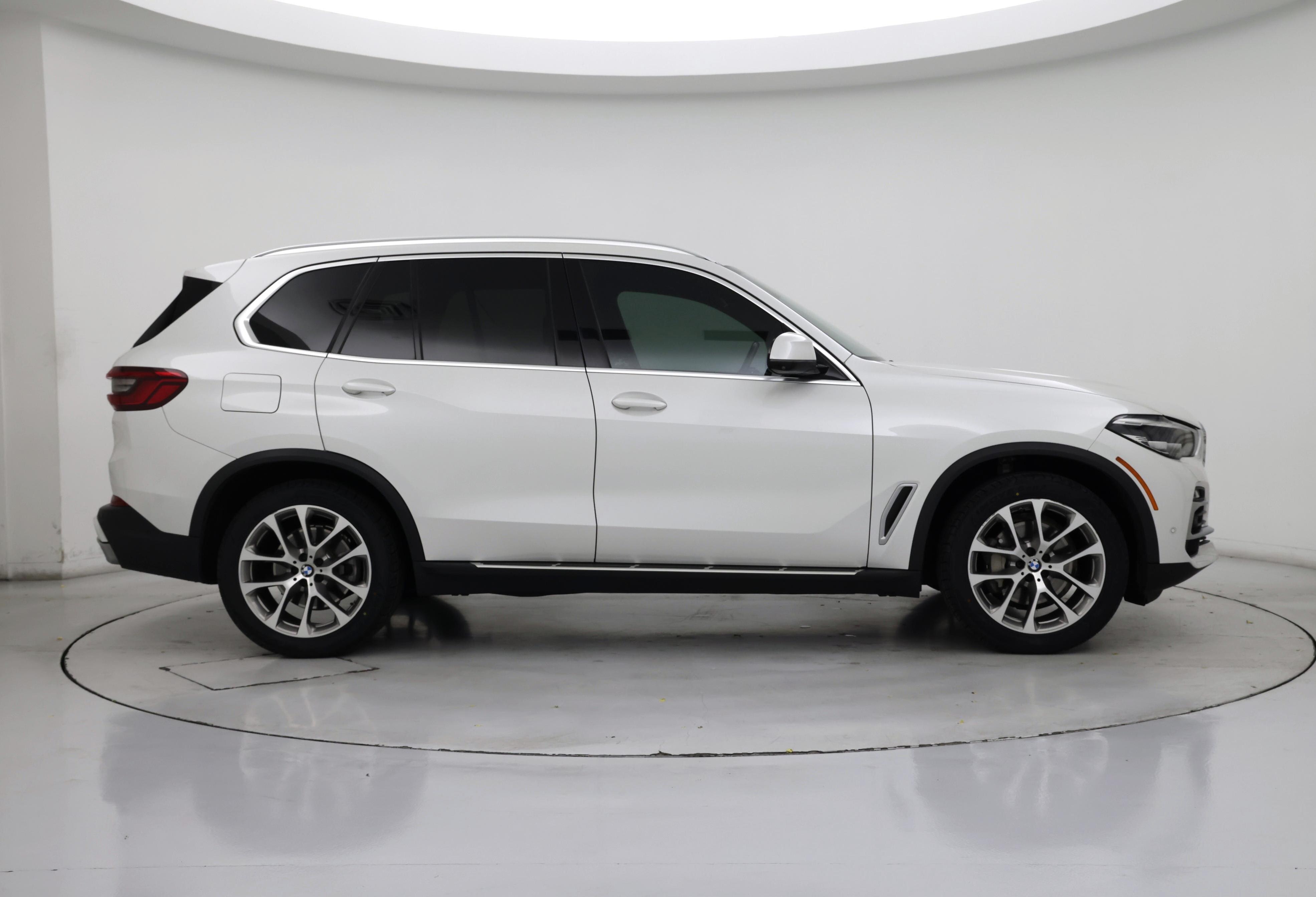 Thumbnail: 2020 BMW X5 - 7