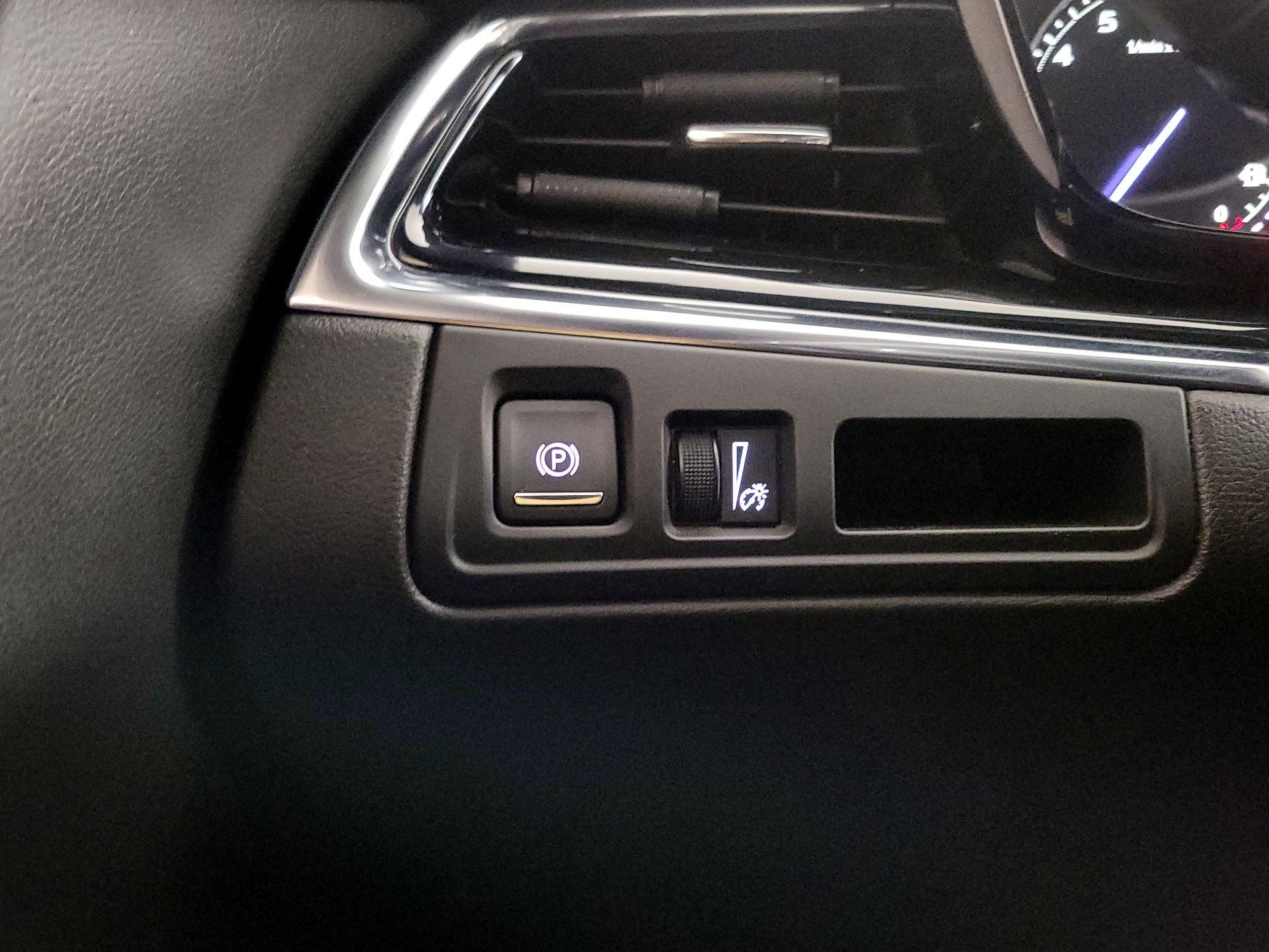 Thumbnail: 2021 Cadillac XT6 - 13