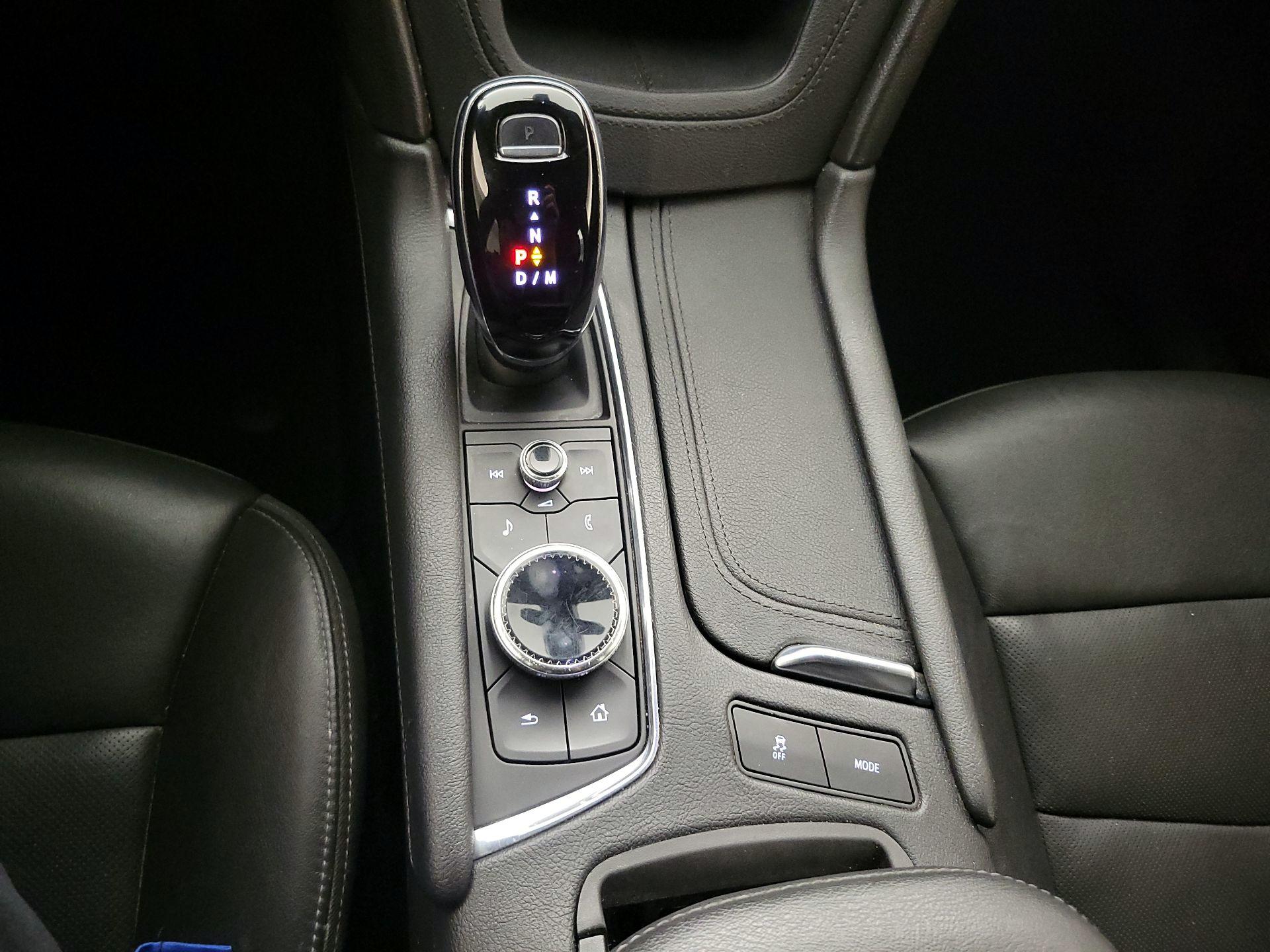 Thumbnail: 2021 Cadillac XT6 - 17