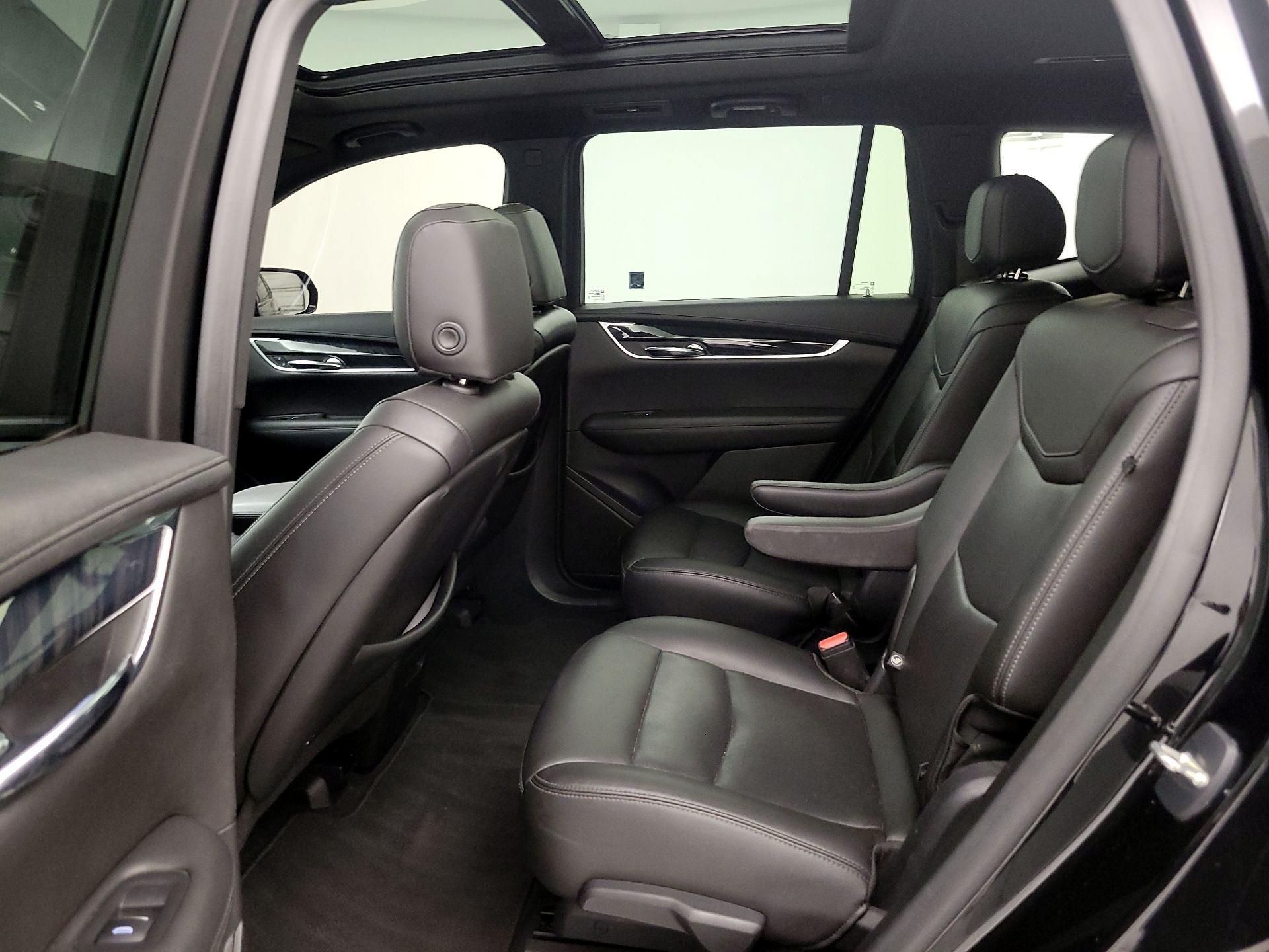 Thumbnail: 2021 Cadillac XT6 - 20